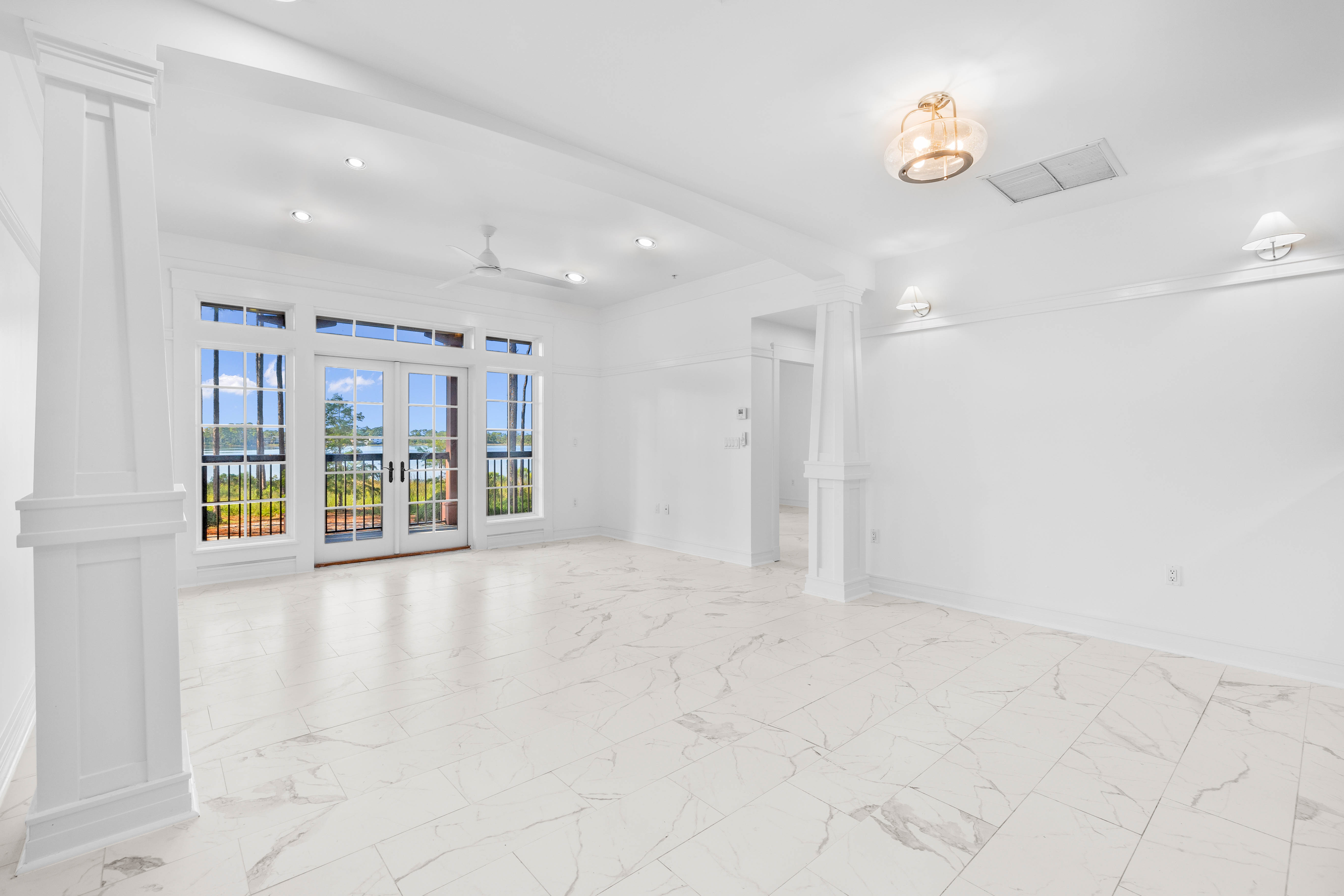 1101 Sawgrass Court 102