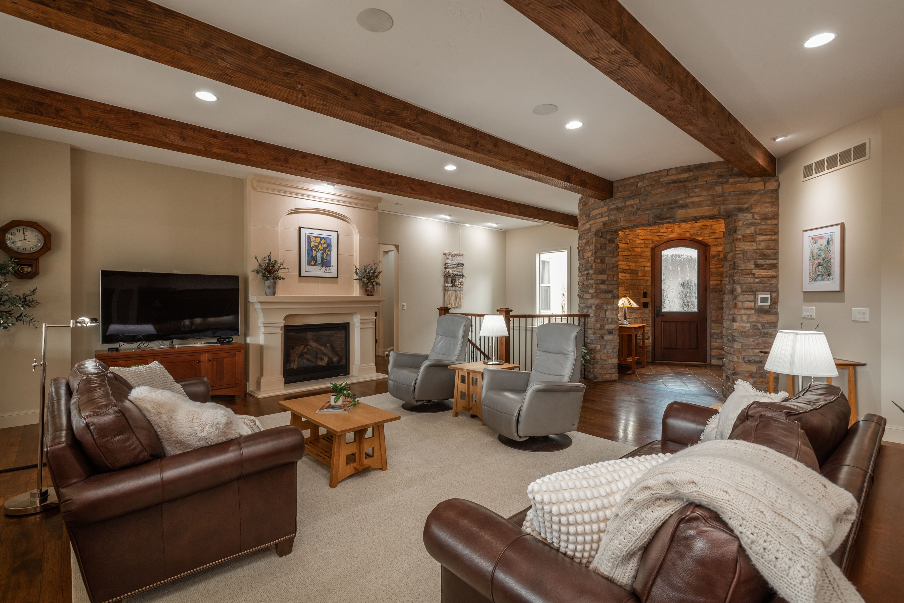 9463 Vista Hill Lane 