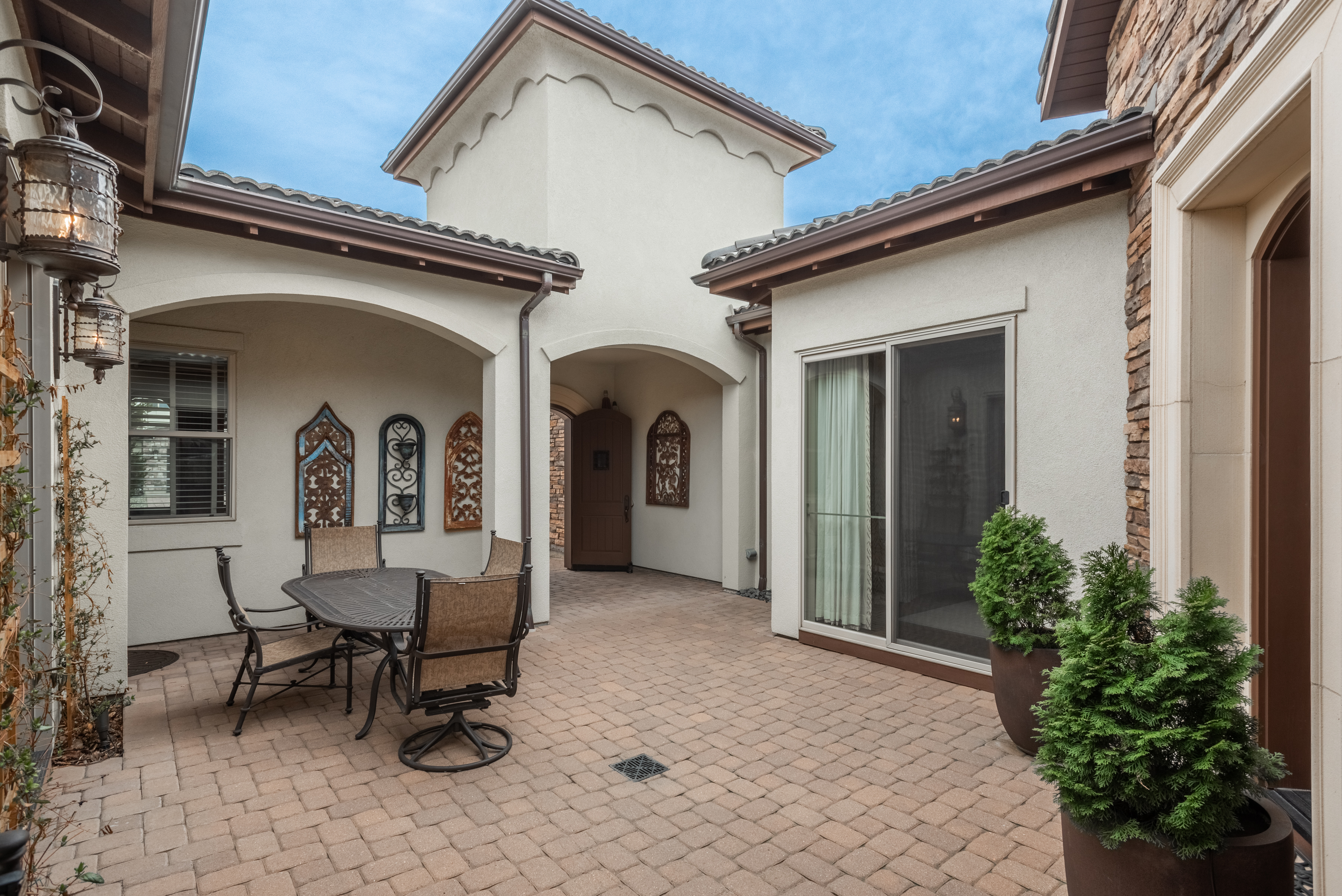 9463 Vista Hill Lane 