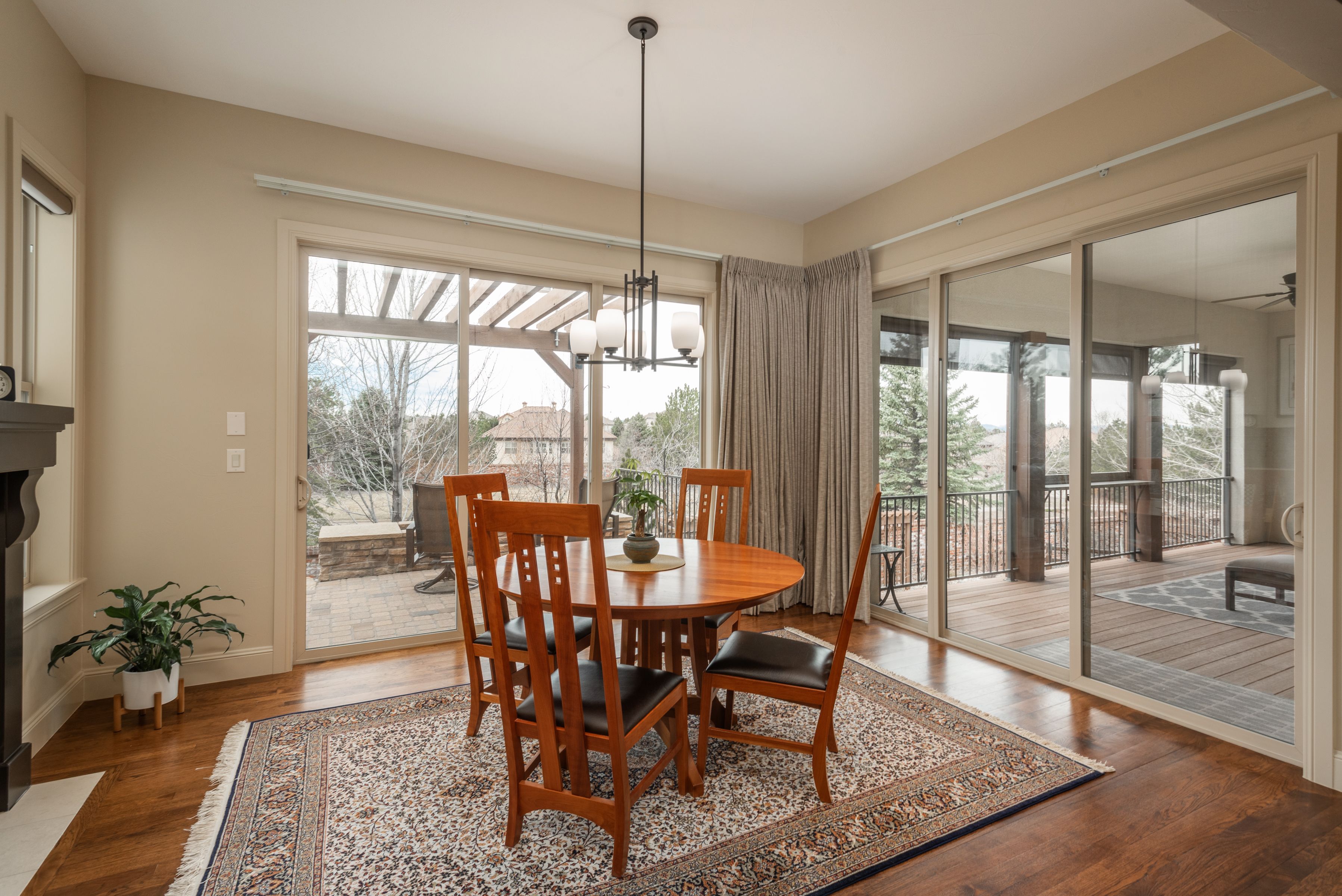 9463 Vista Hill Lane 