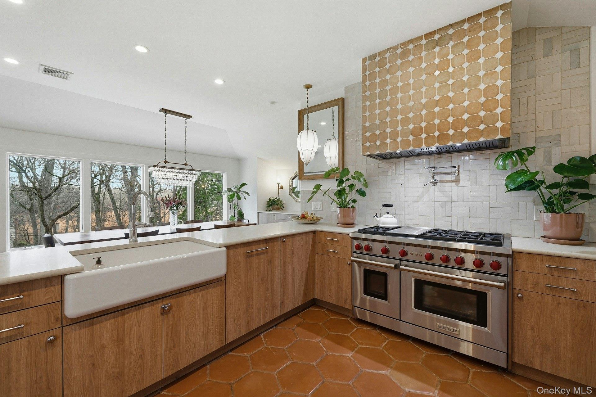 6 Greatmeadow Road