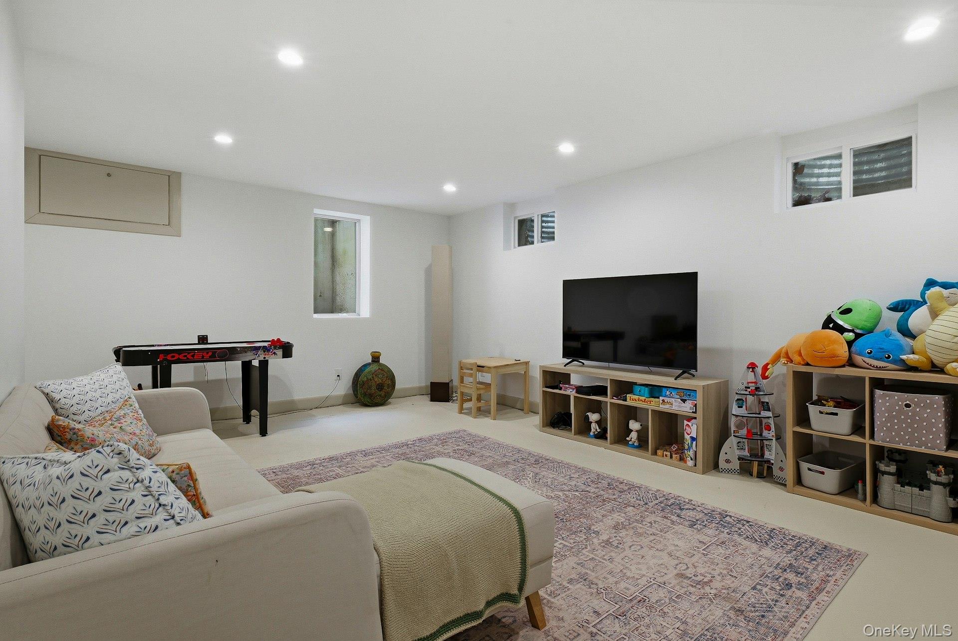 6 Greatmeadow Road