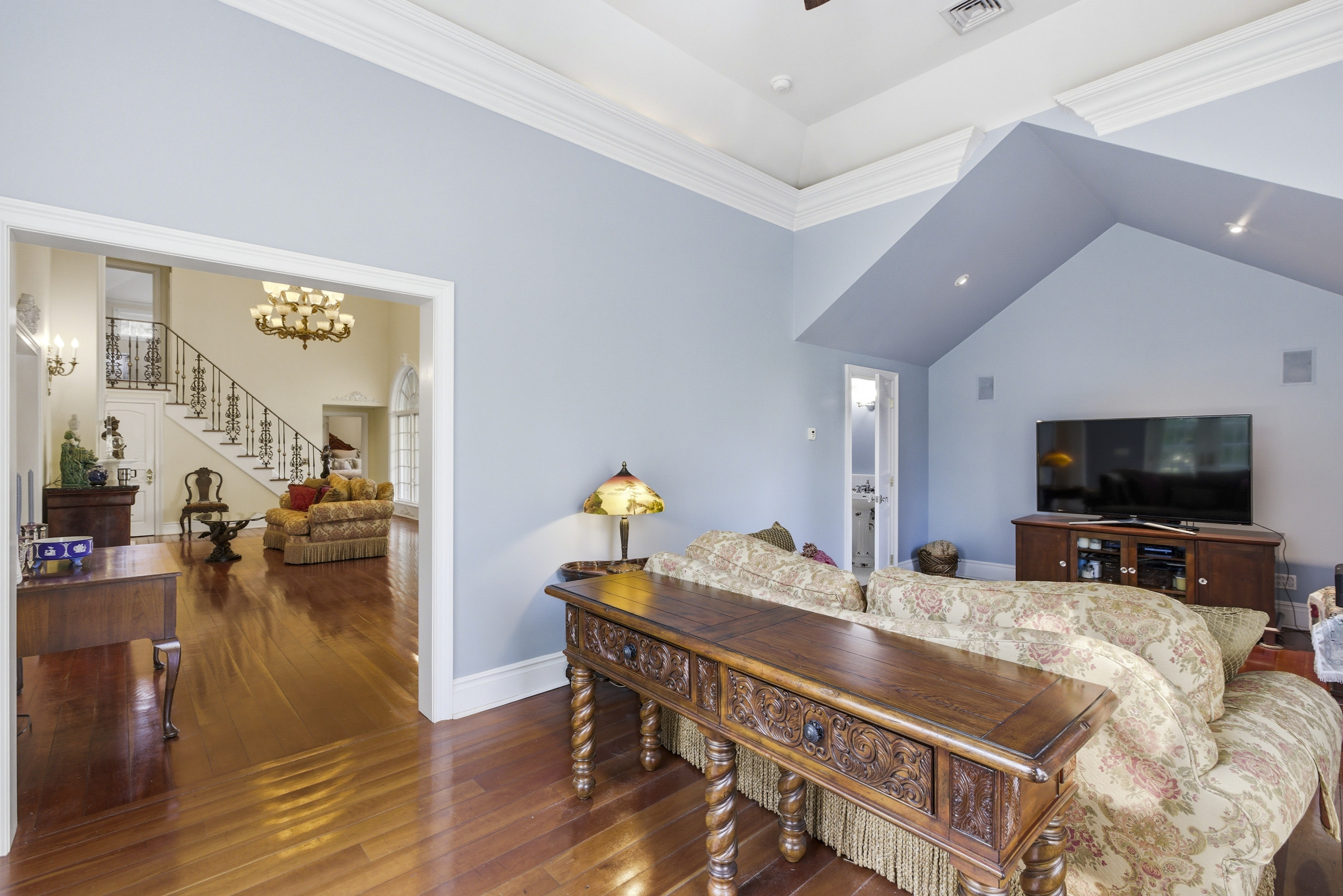 31 W Meadow Road 