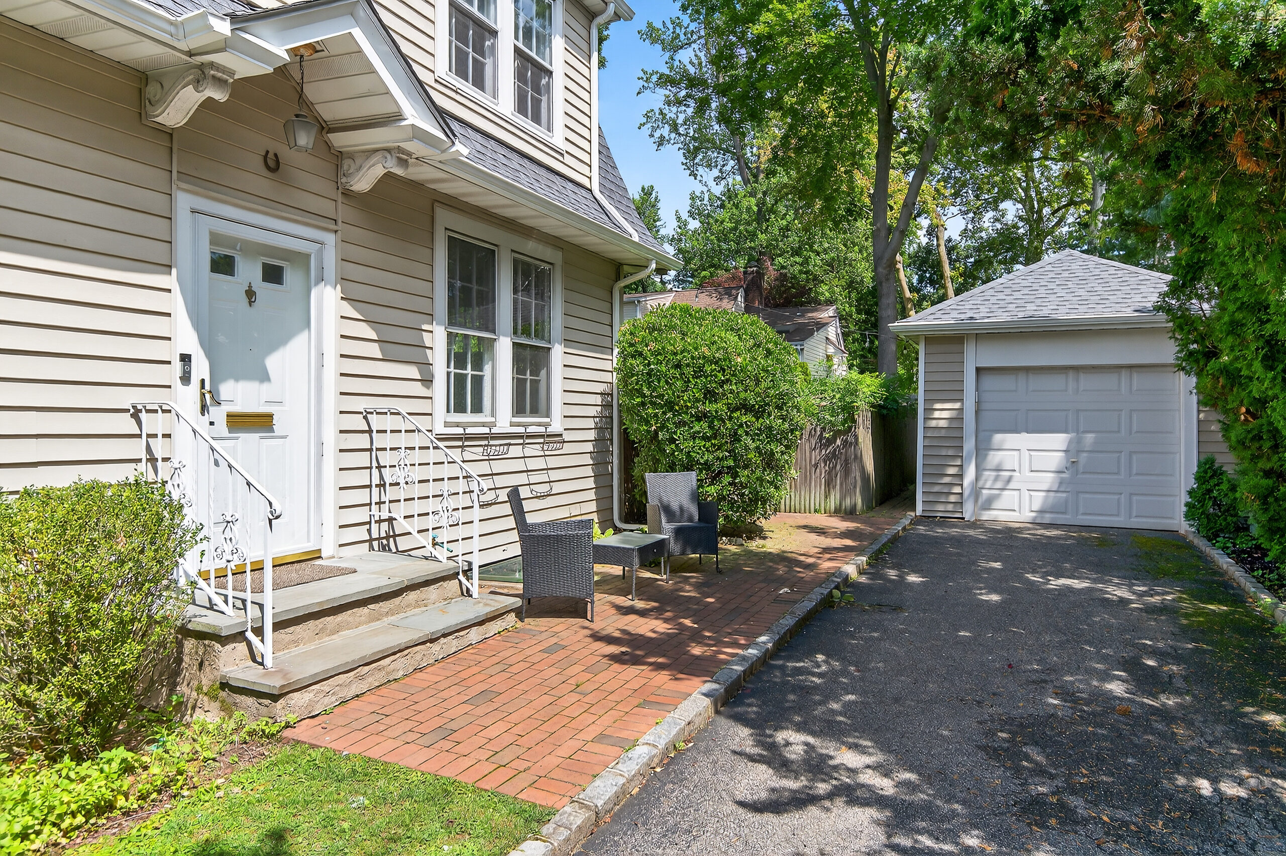 9 Vista Way