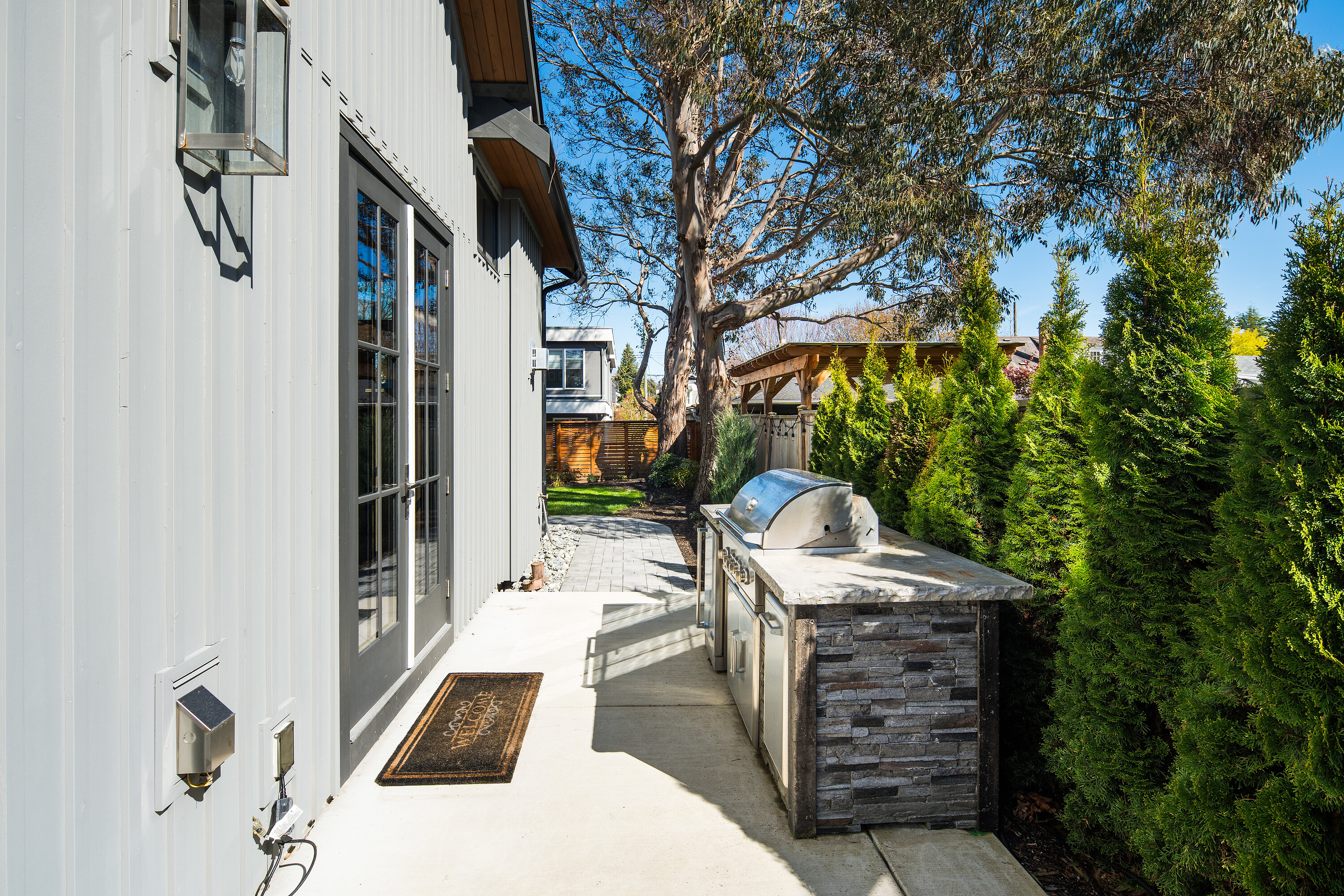 767 Byng Street