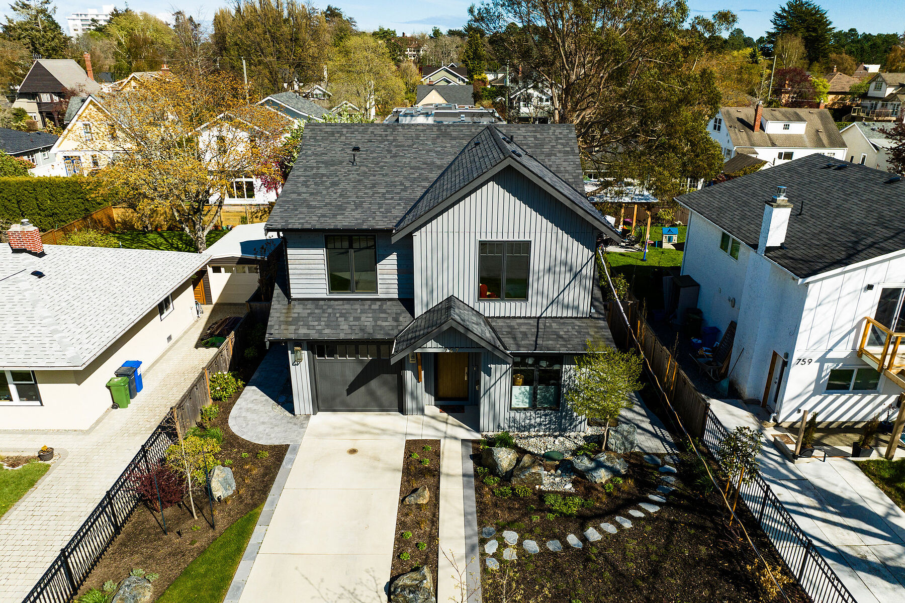 767 Byng Street