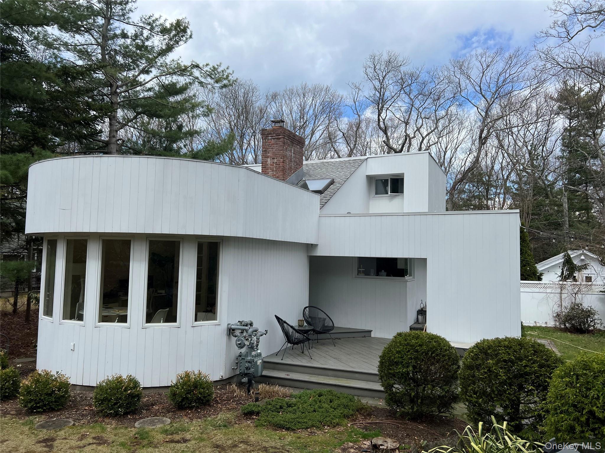 33 Hillside Road