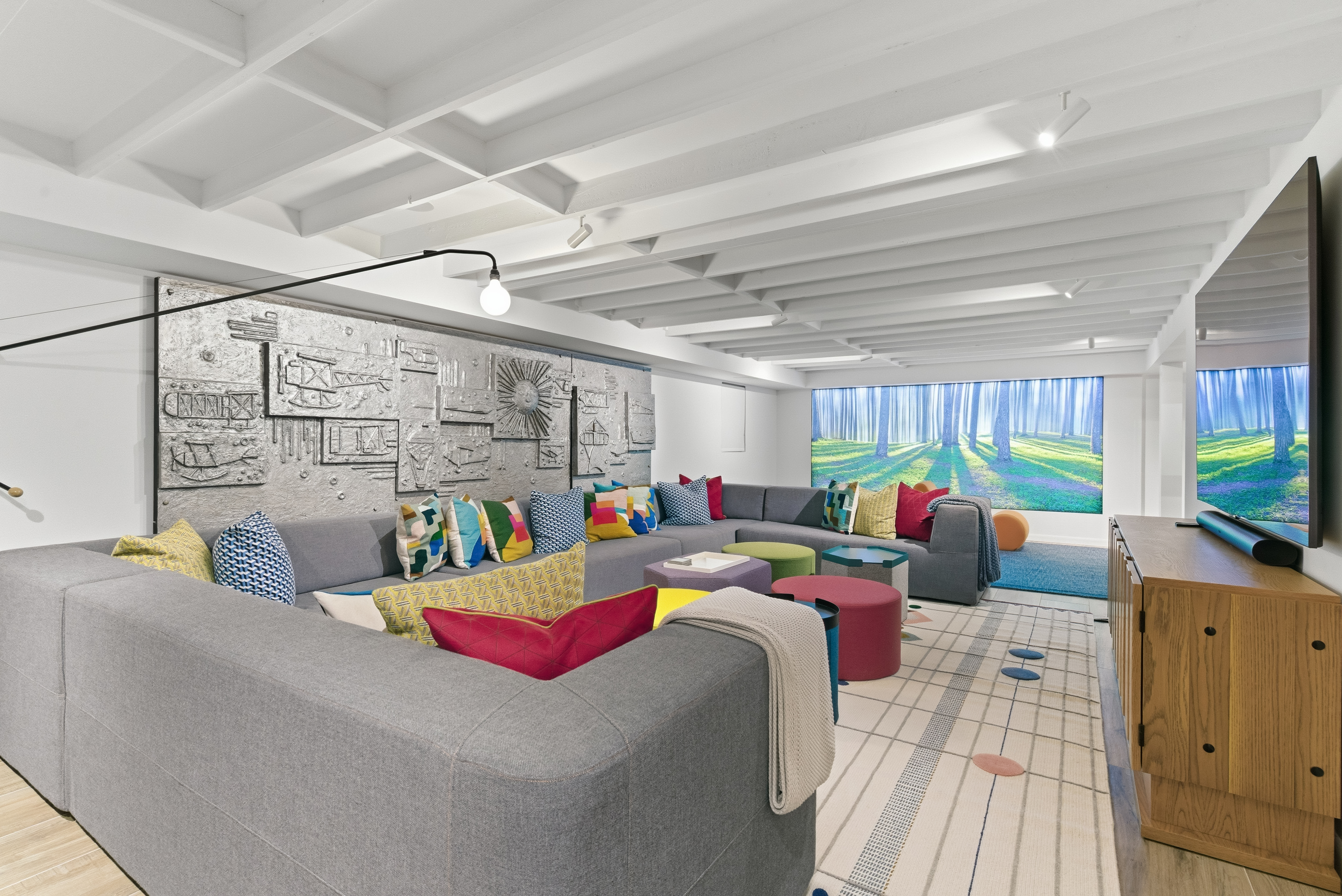 17 Quaker Ridge Road 