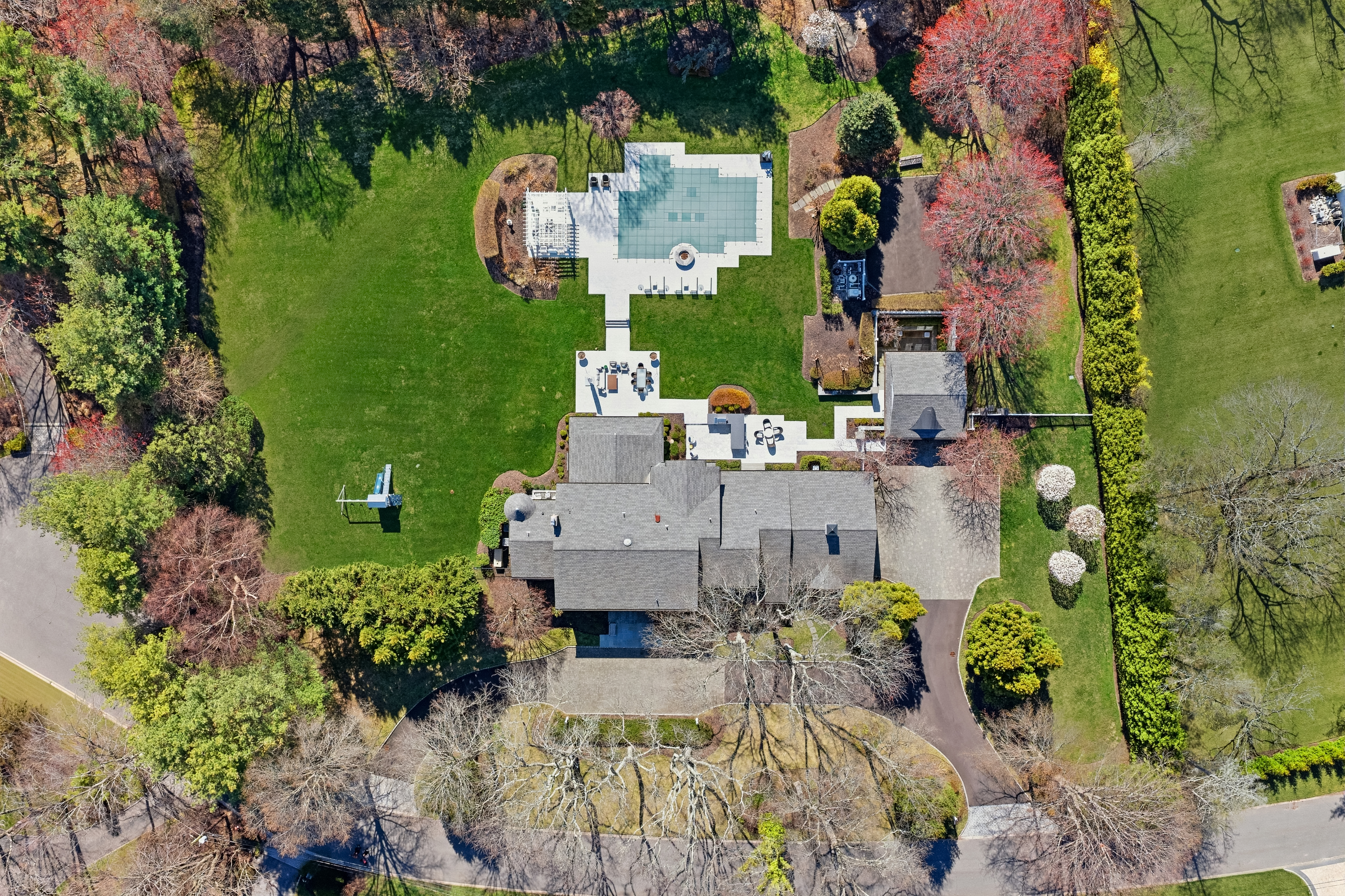 17 Quaker Ridge Road 