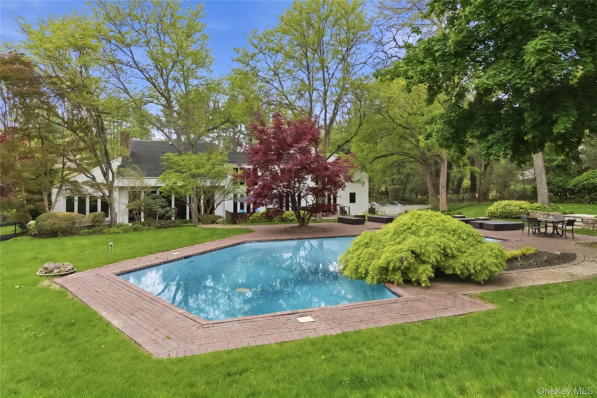 93 Hoaglands Lane 