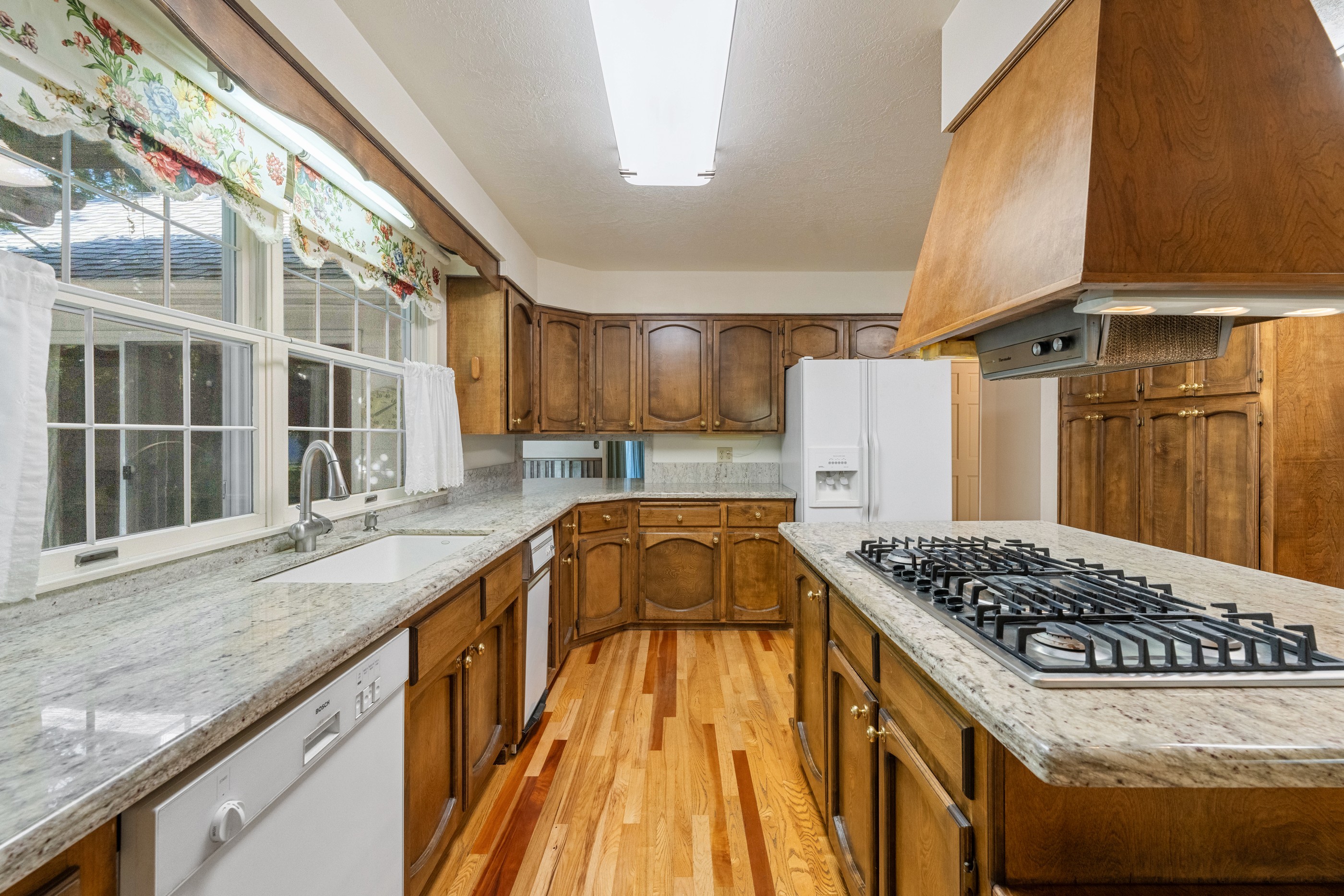 2208 Tawny Woods Place 