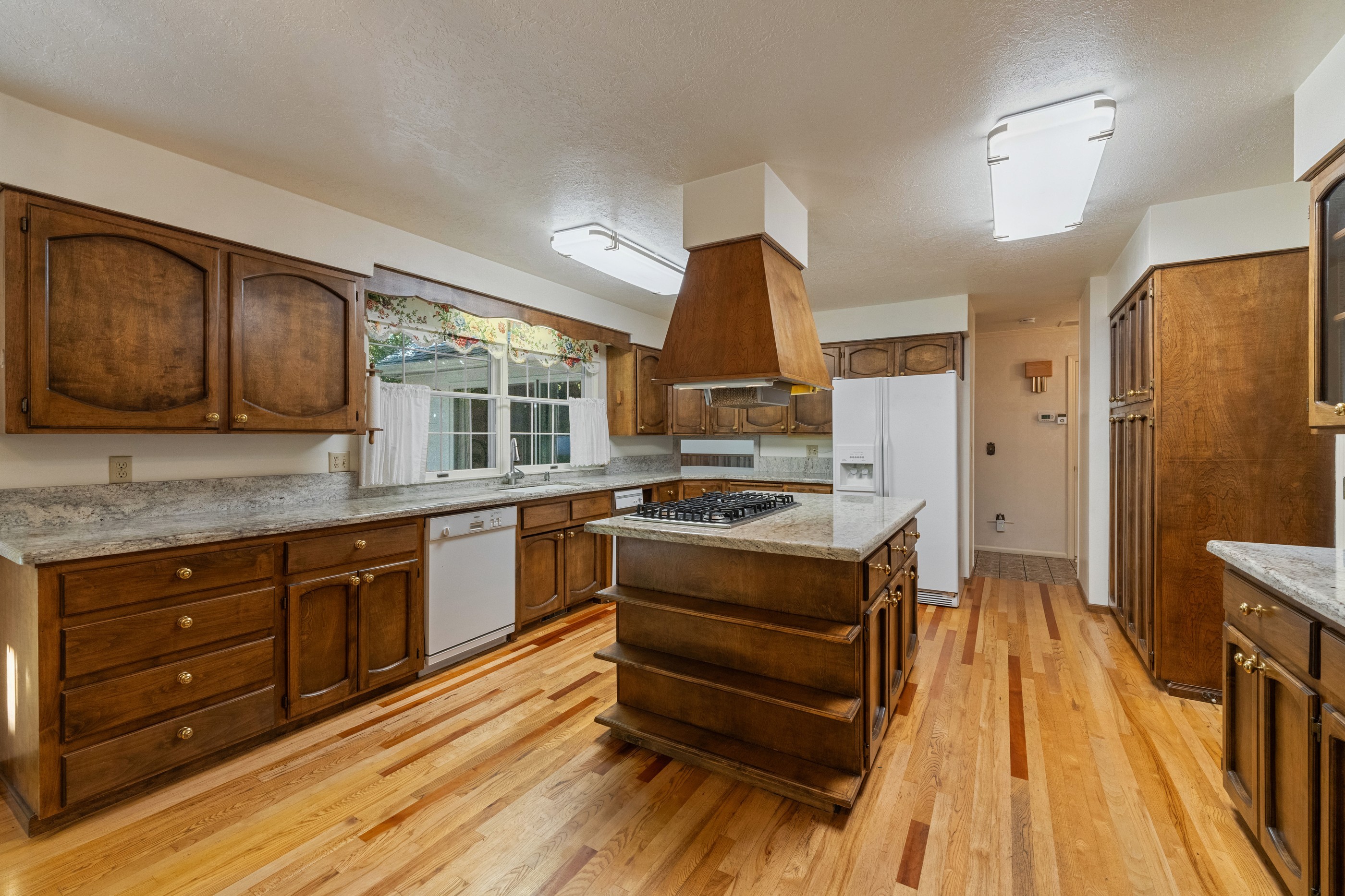 2208 Tawny Woods Place 