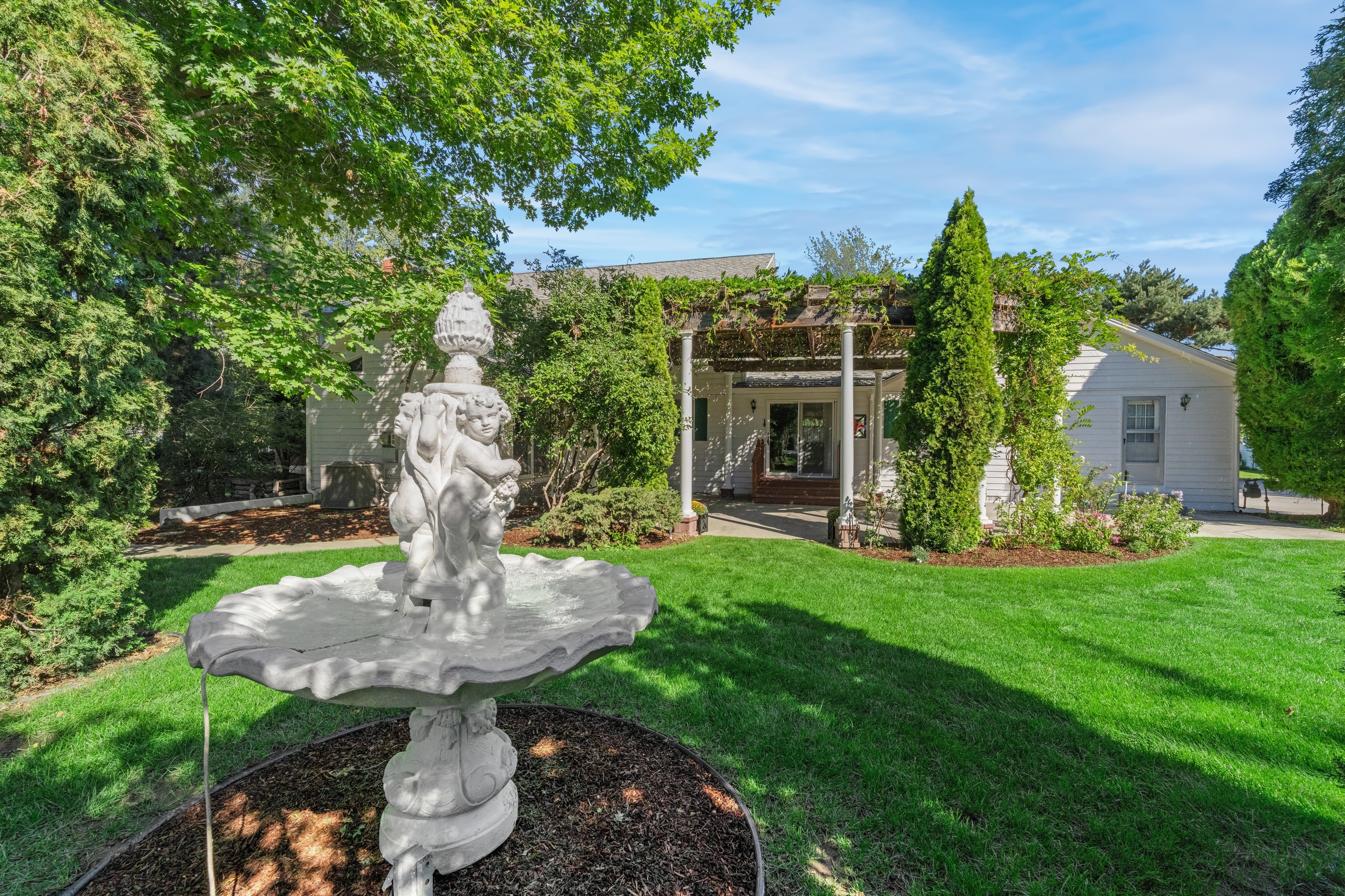 2208 Tawny Woods Place 