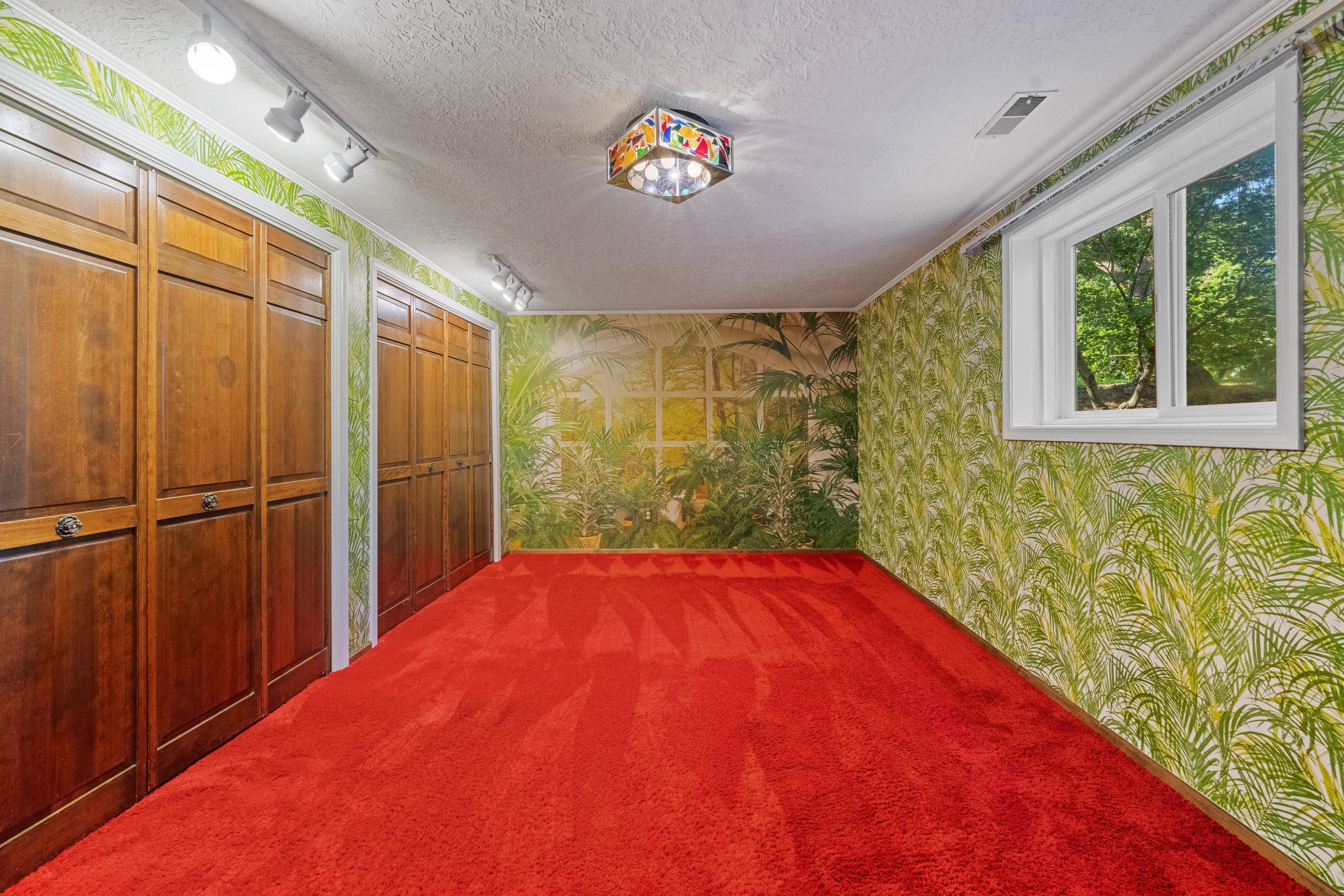 2208 Tawny Woods Place 