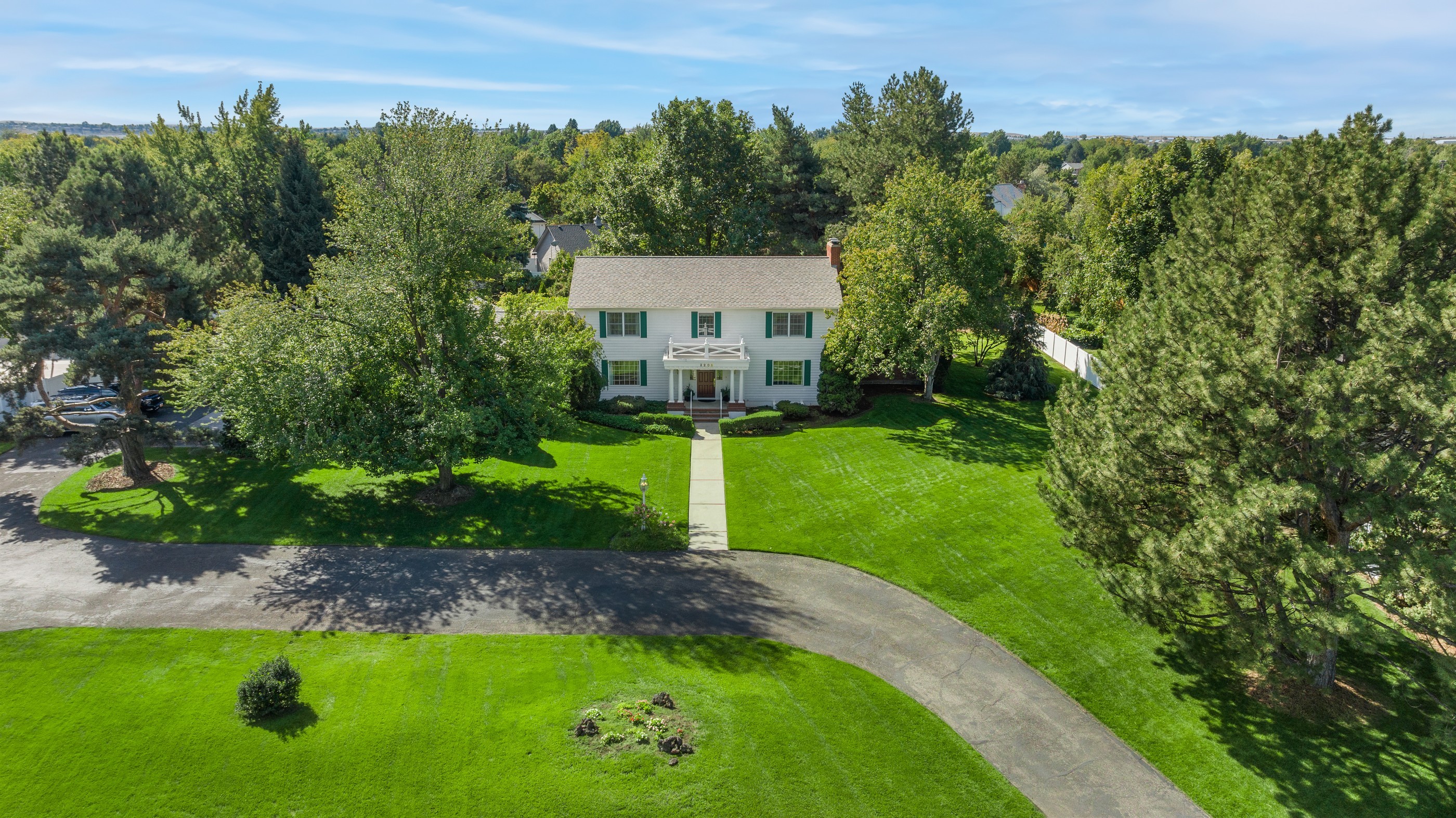 2208 Tawny Woods Place 