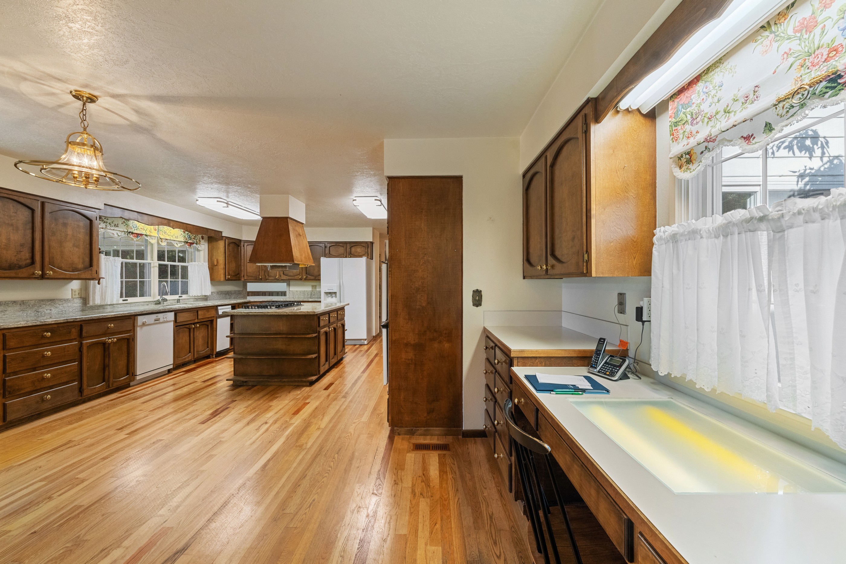 2208 Tawny Woods Place 