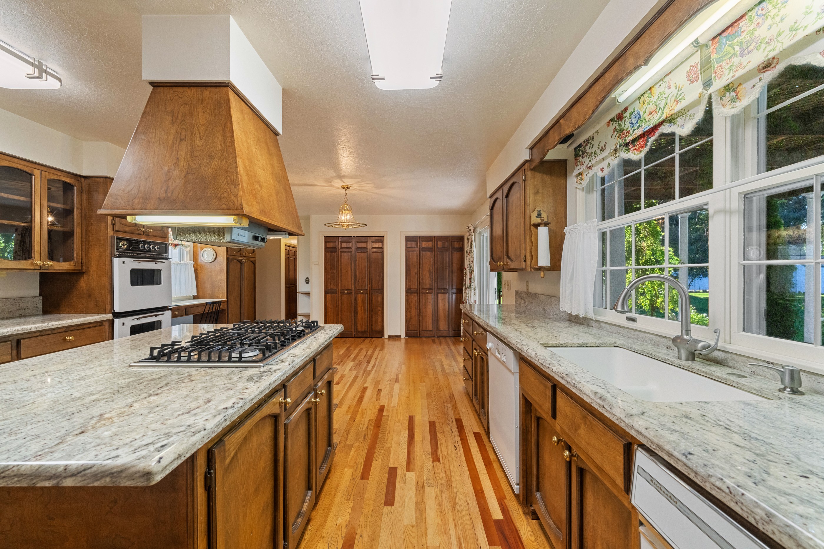 2208 Tawny Woods Place 