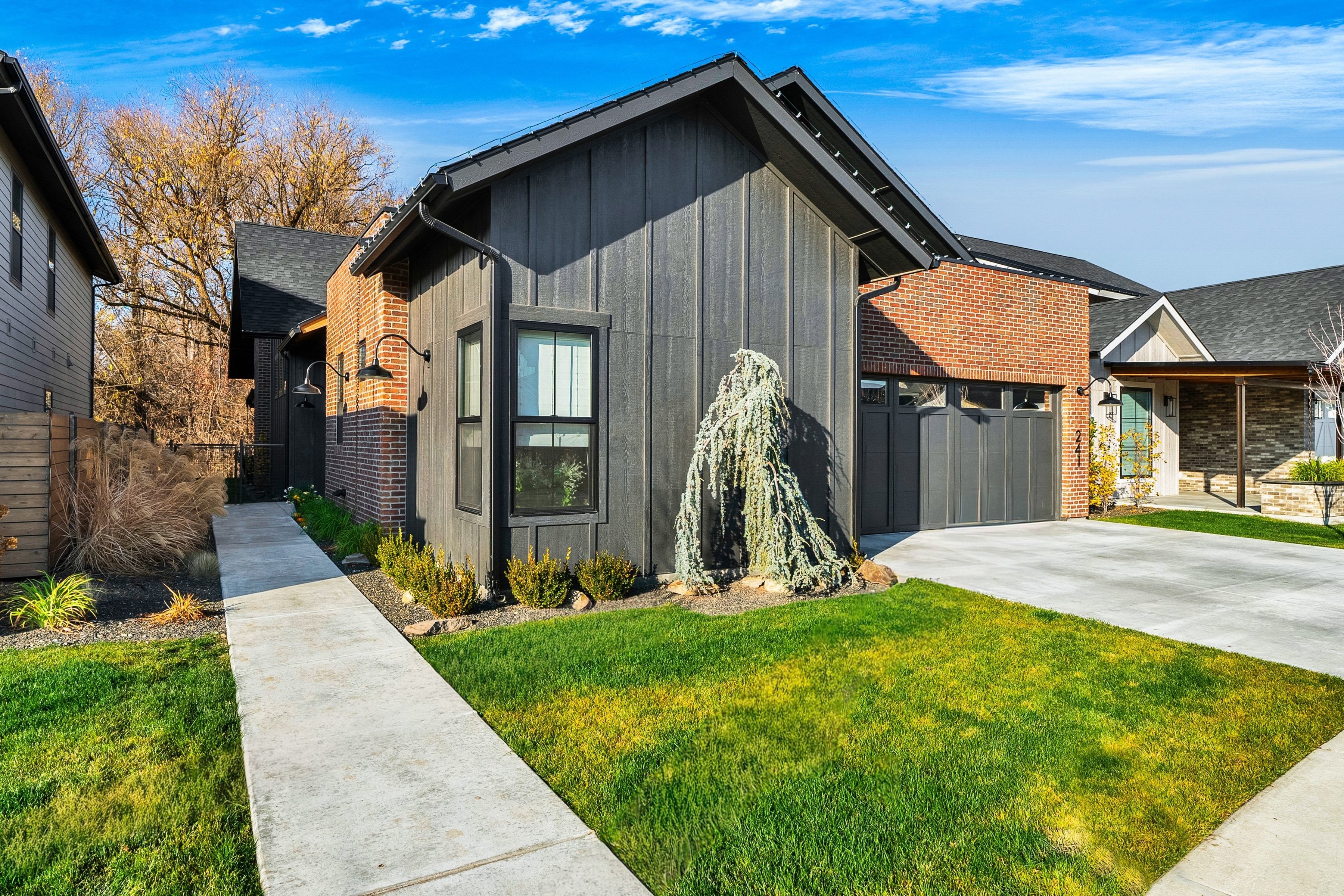 241 S Steel Farm Avenue