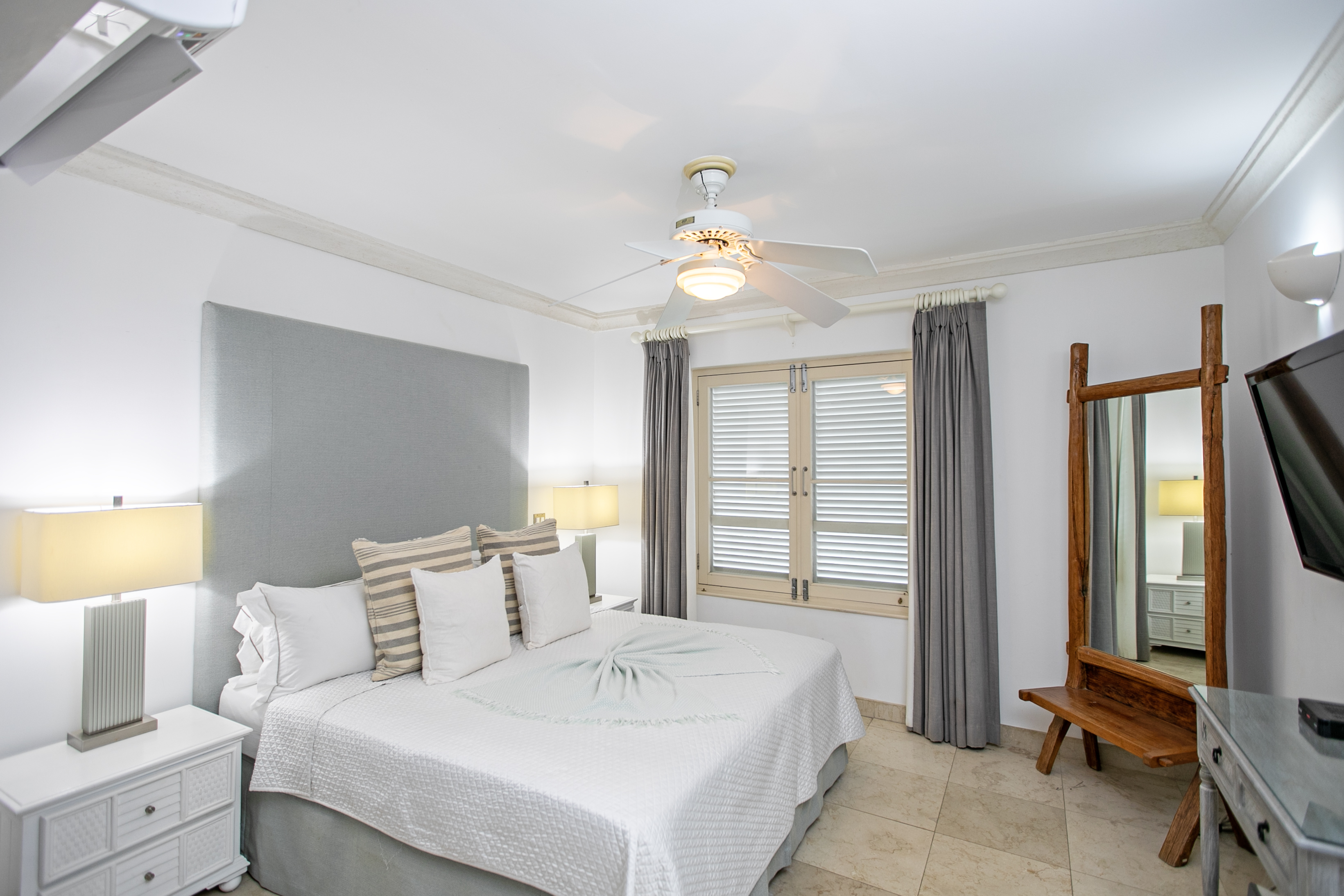 Waterside 304