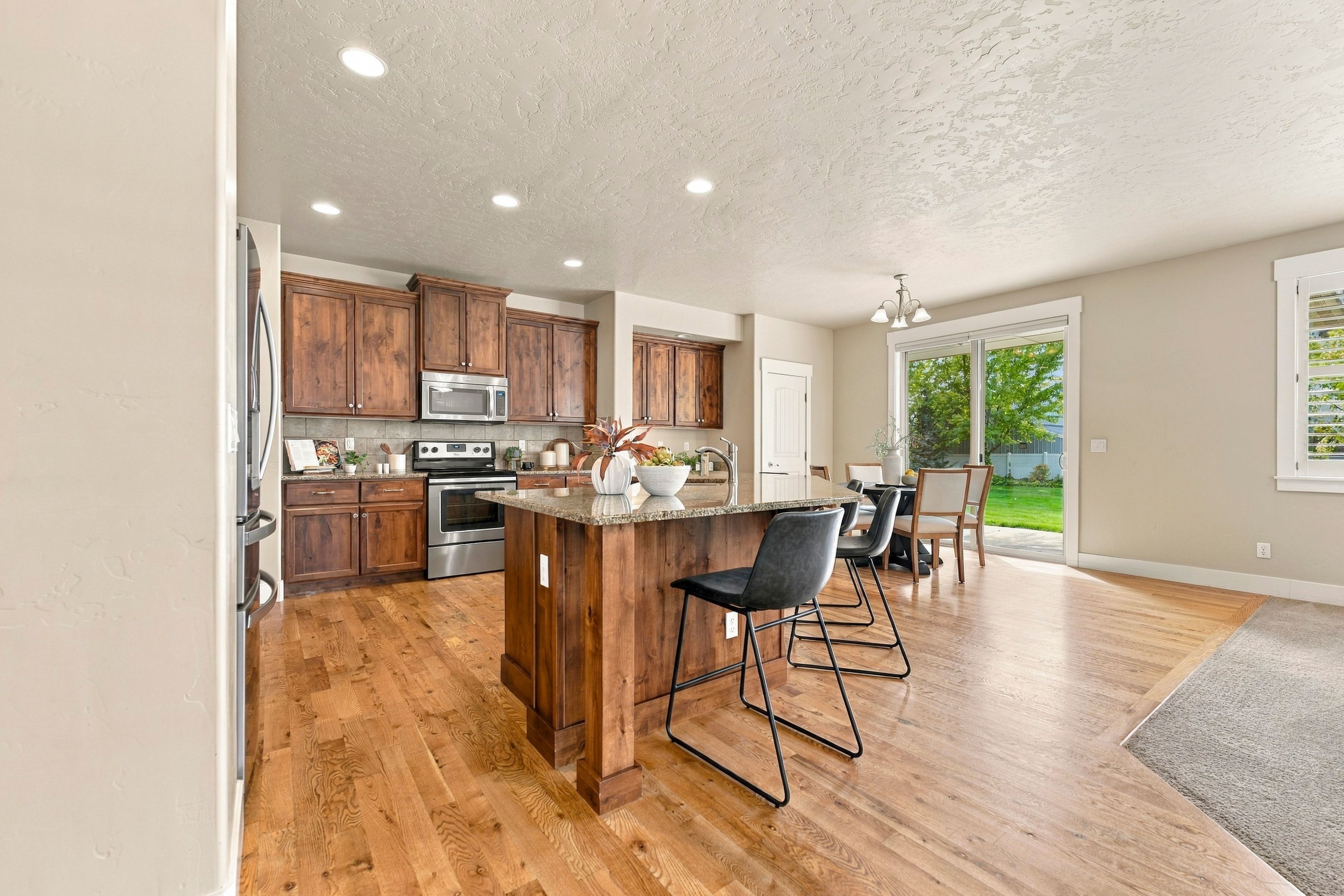 265 W Hidden Meadow Way