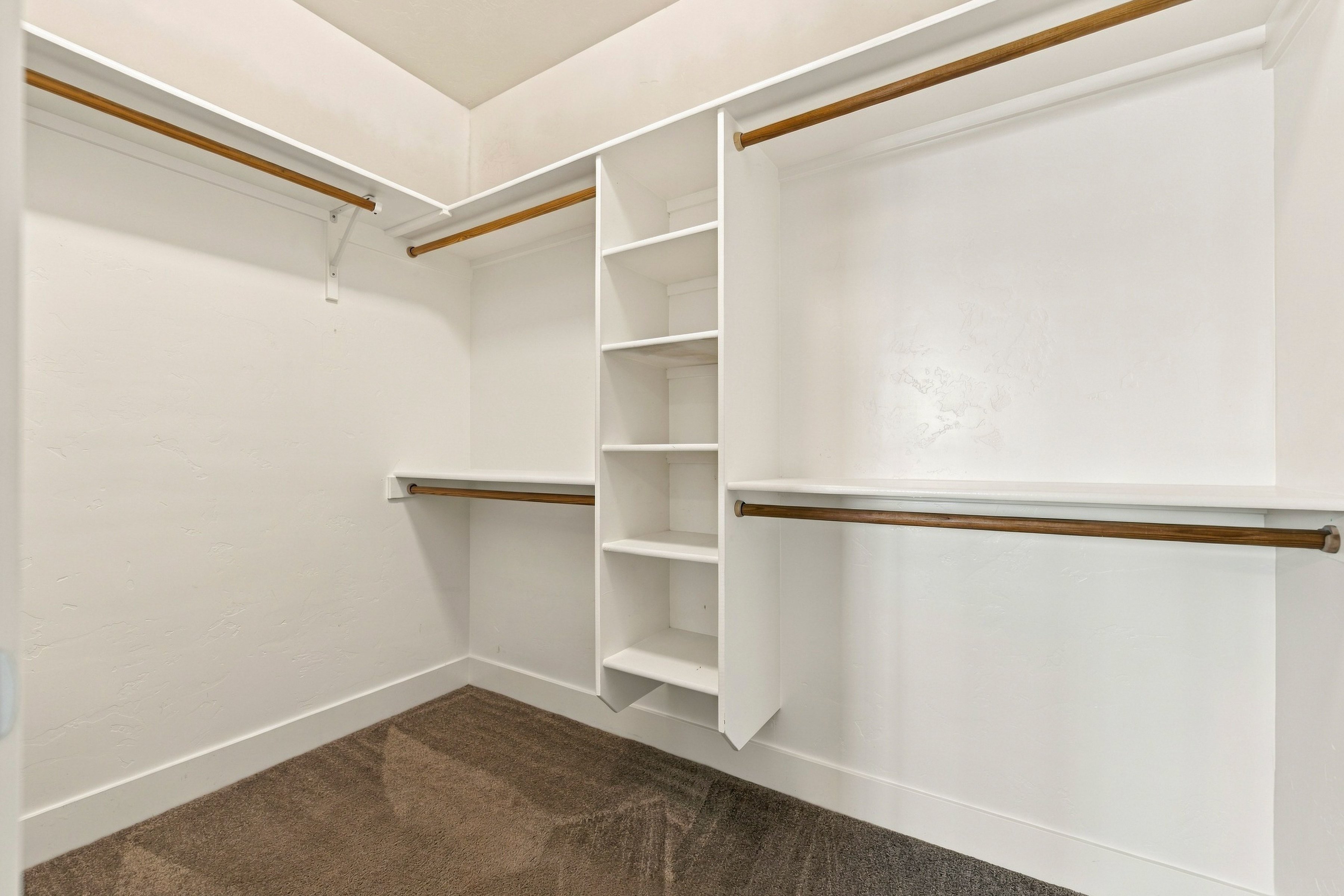265 W Hidden Meadow Way
