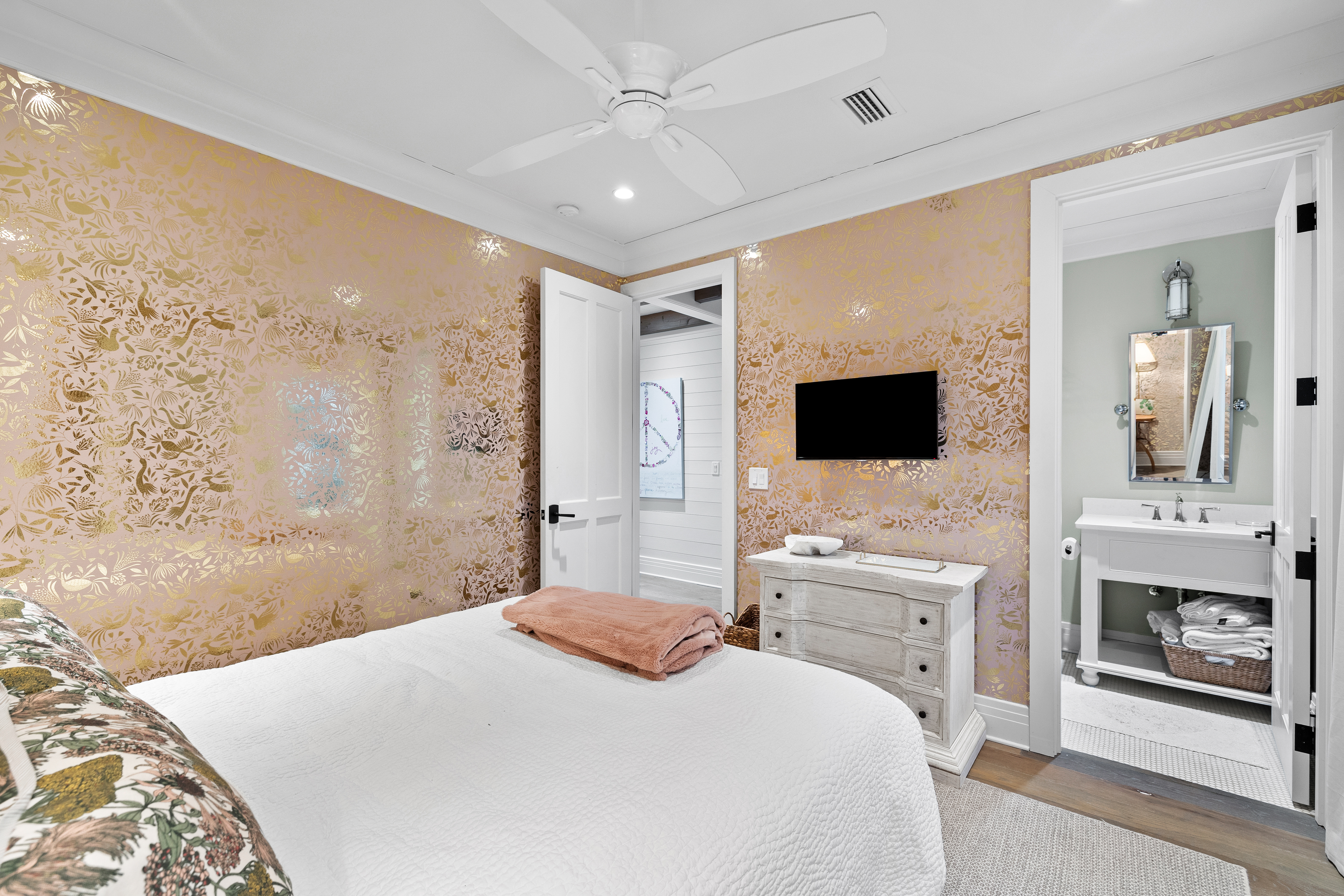 29 Yacht Pond Lane West 