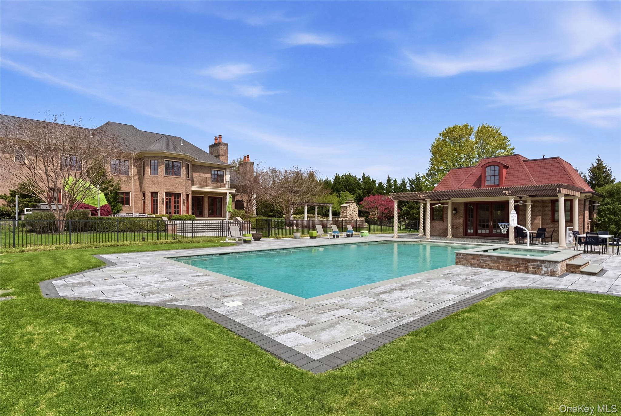 6 Evergreen Way