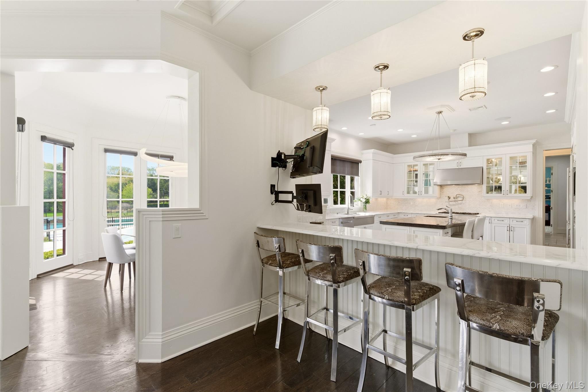 6 Evergreen Way