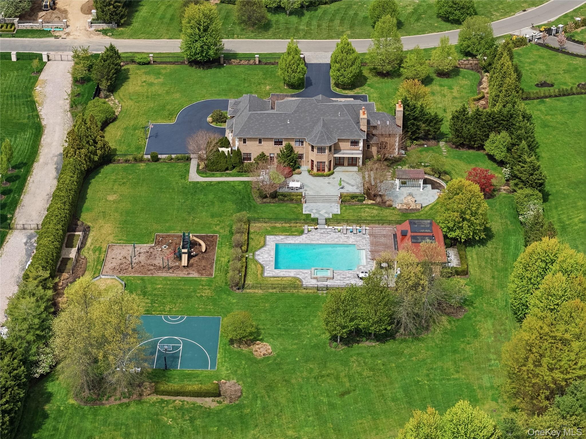 6 Evergreen Way