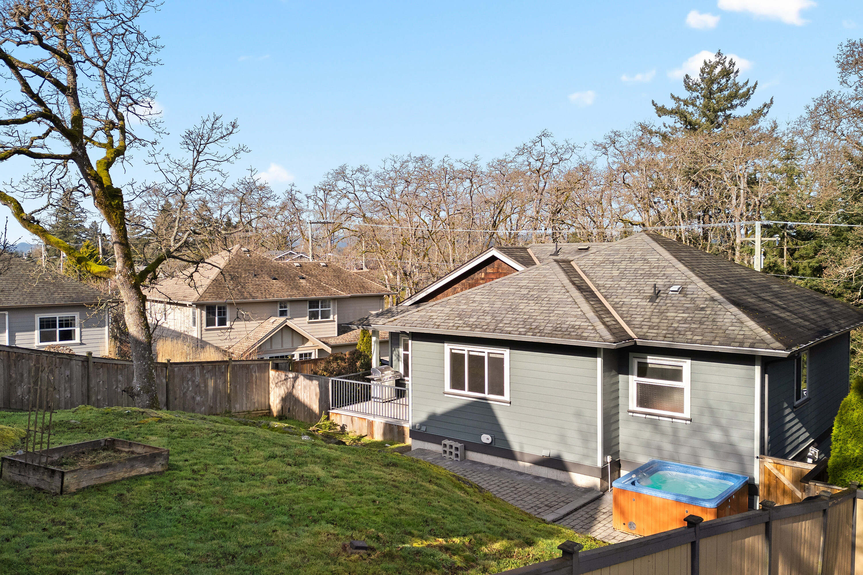 825 Rogers Avenue