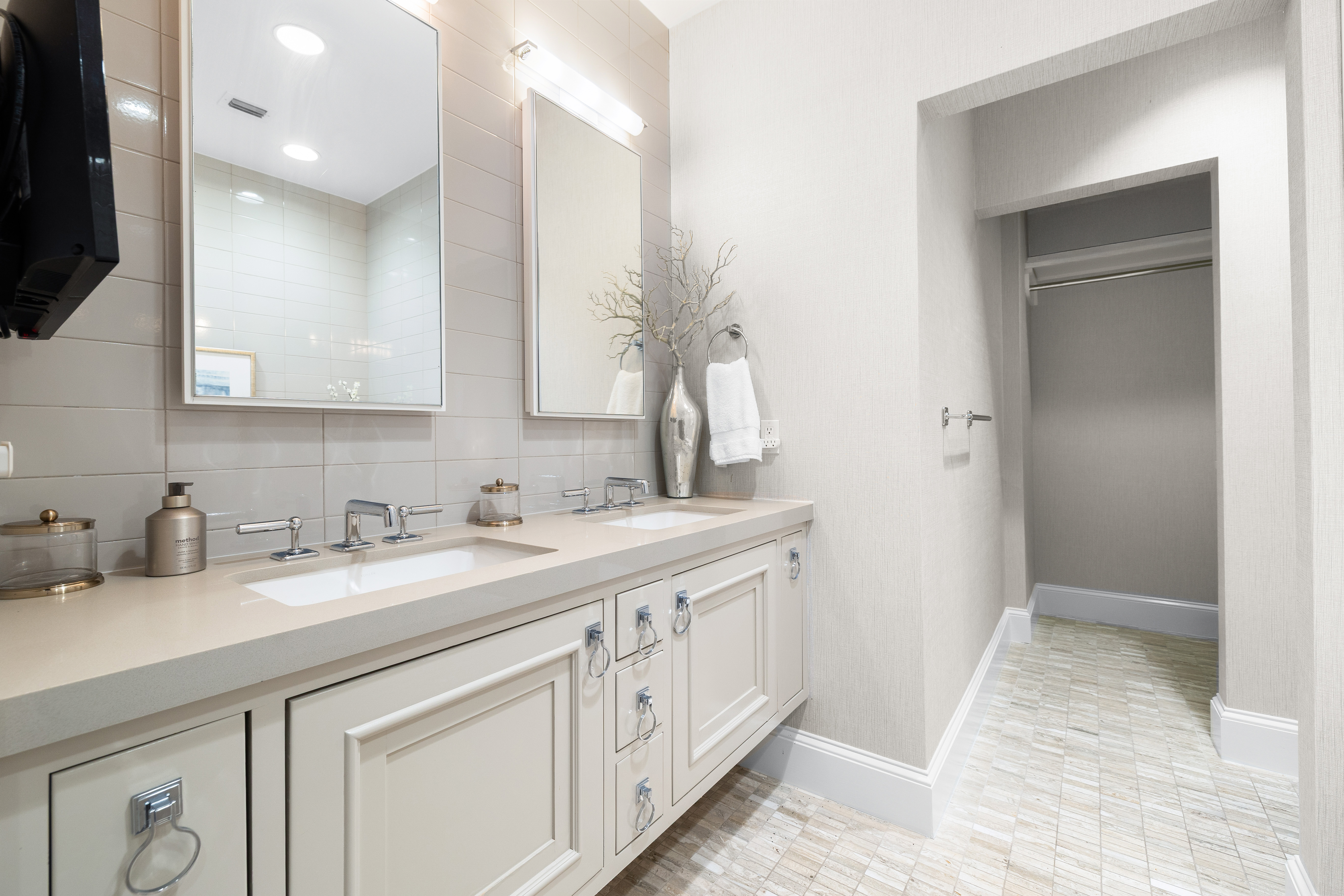 74 Town Hall Road 3B