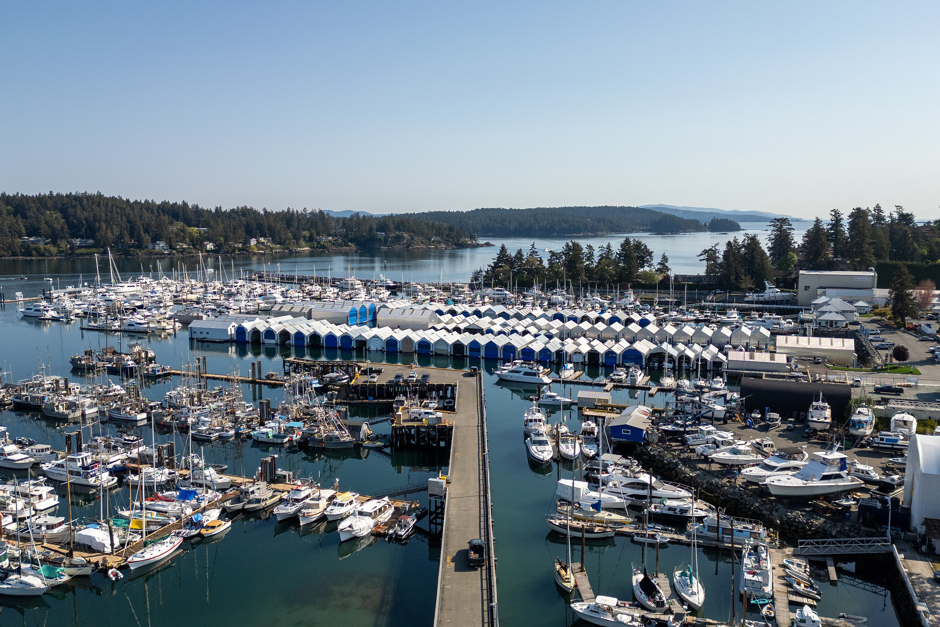 13-2235 Harbour Road