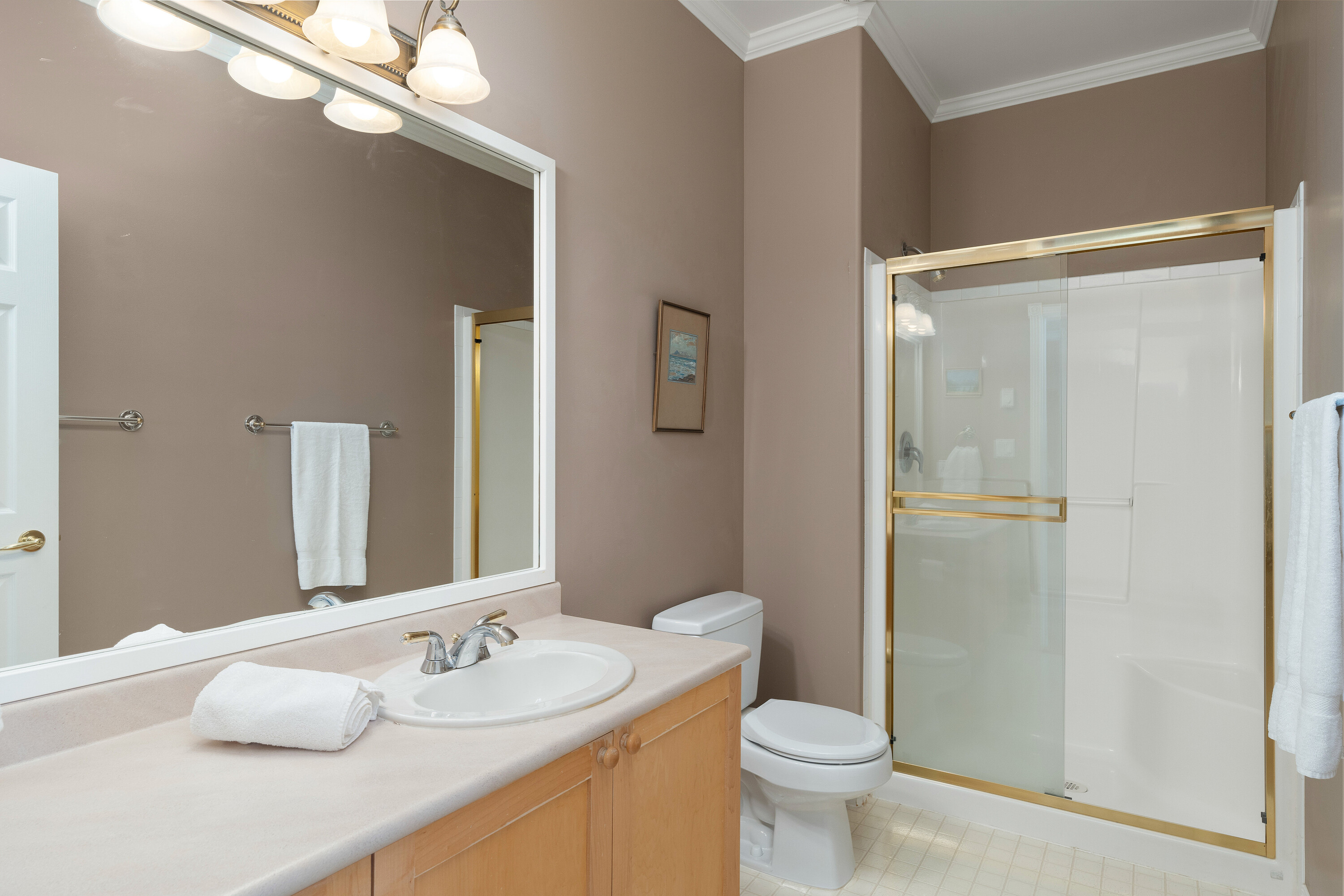13-2235 Harbour Road