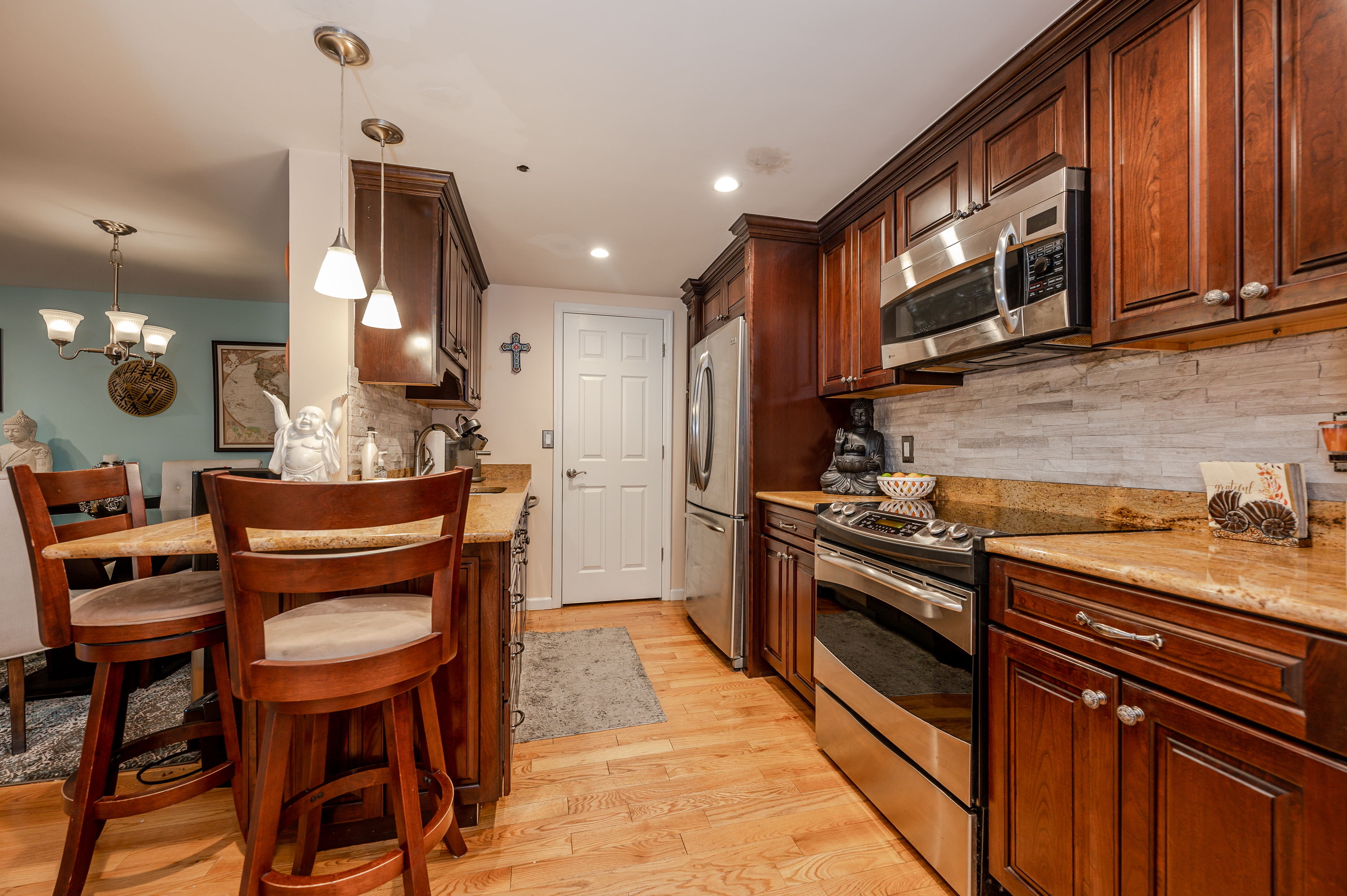 185 W Park Avenue Unit# 201