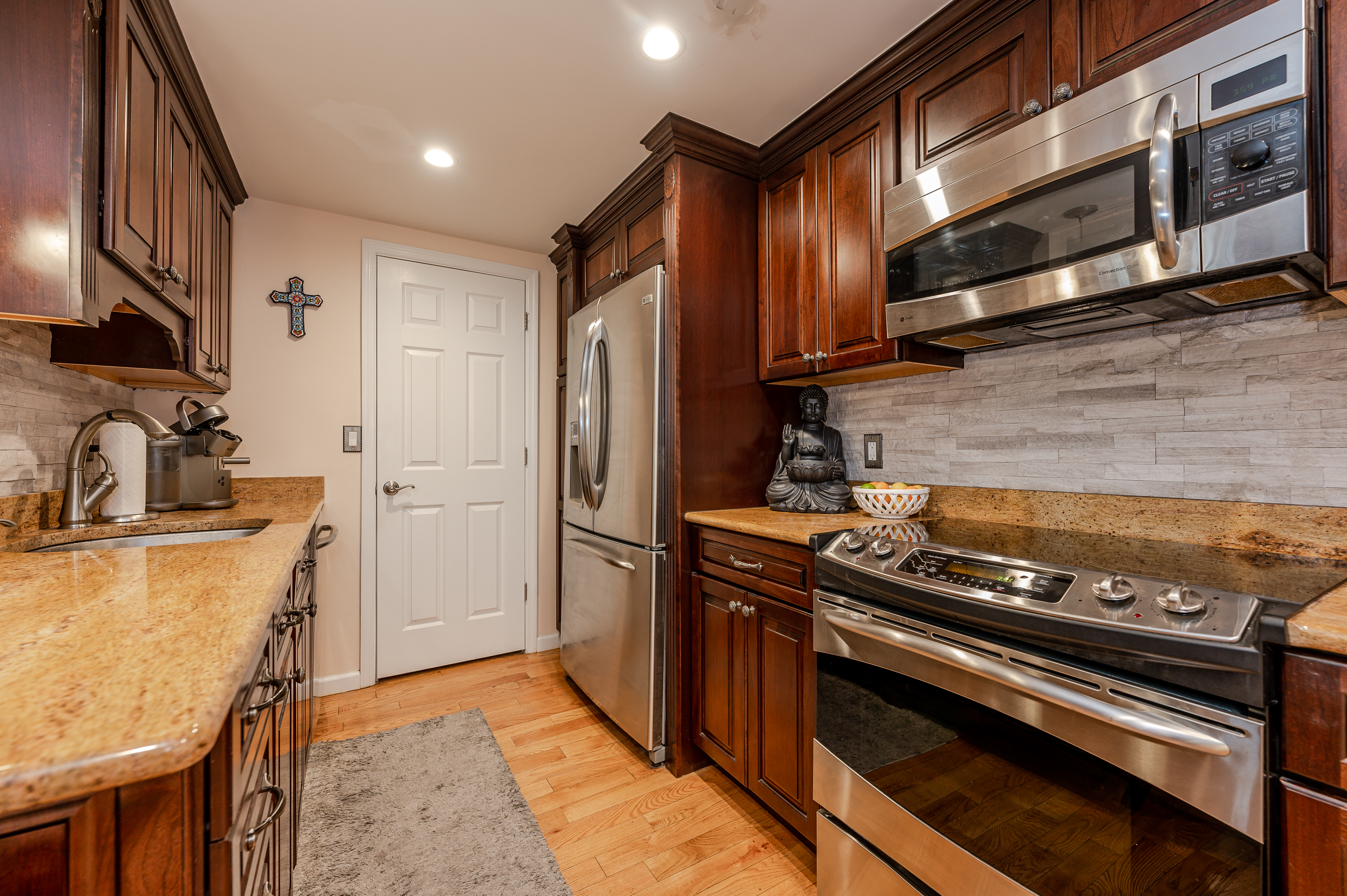 185 W Park Avenue Unit# 201
