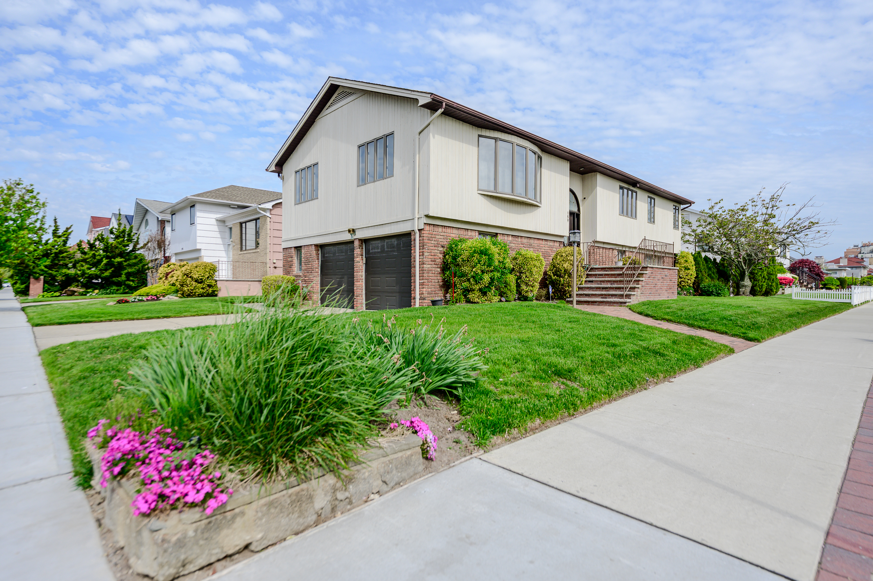 159 National Boulevard
