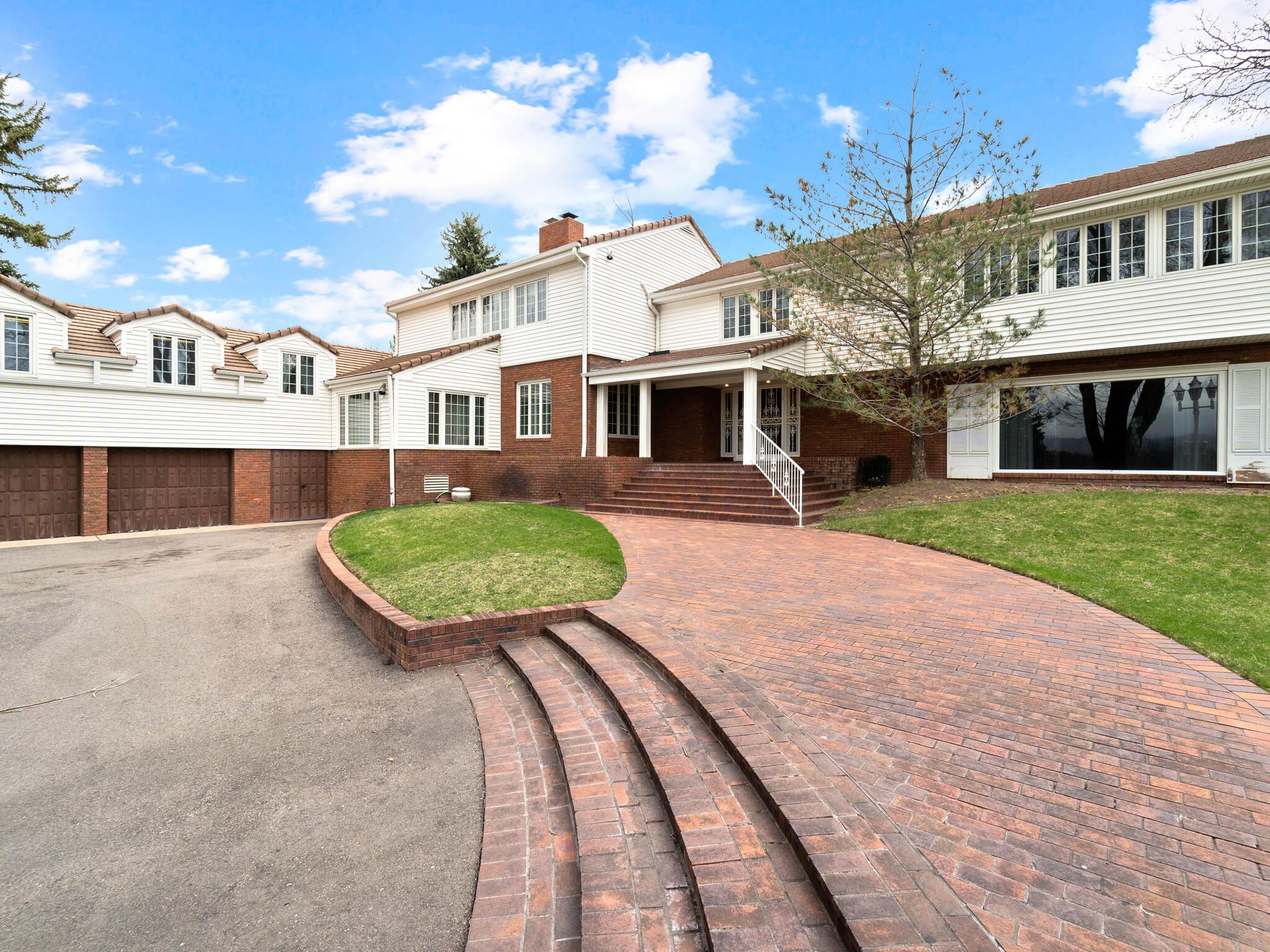 2500 E Belleview Ave. 