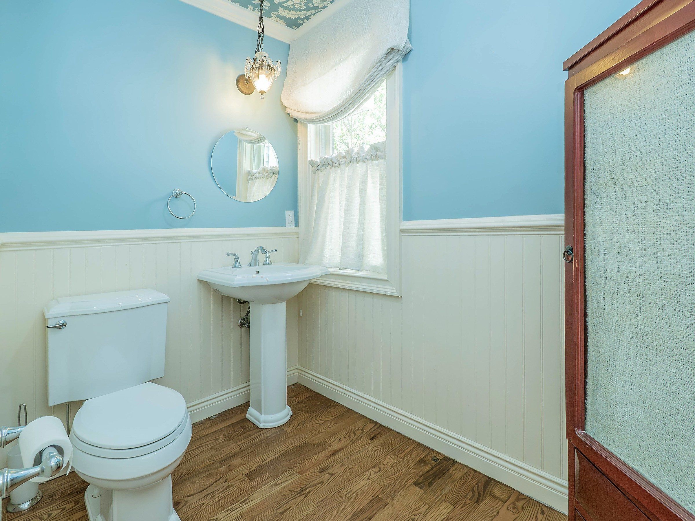 21 Marwood Road N