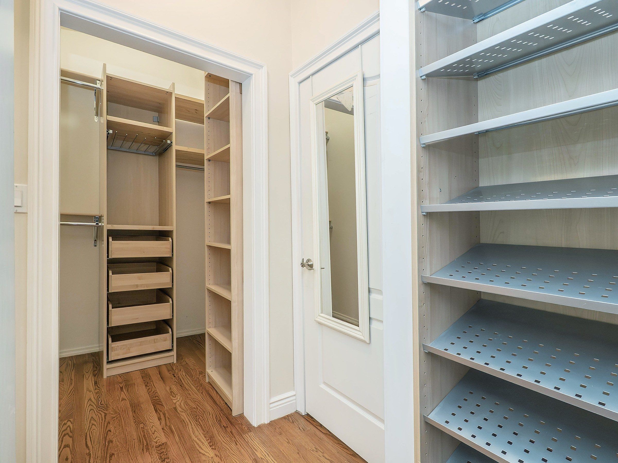 21 Marwood Road N