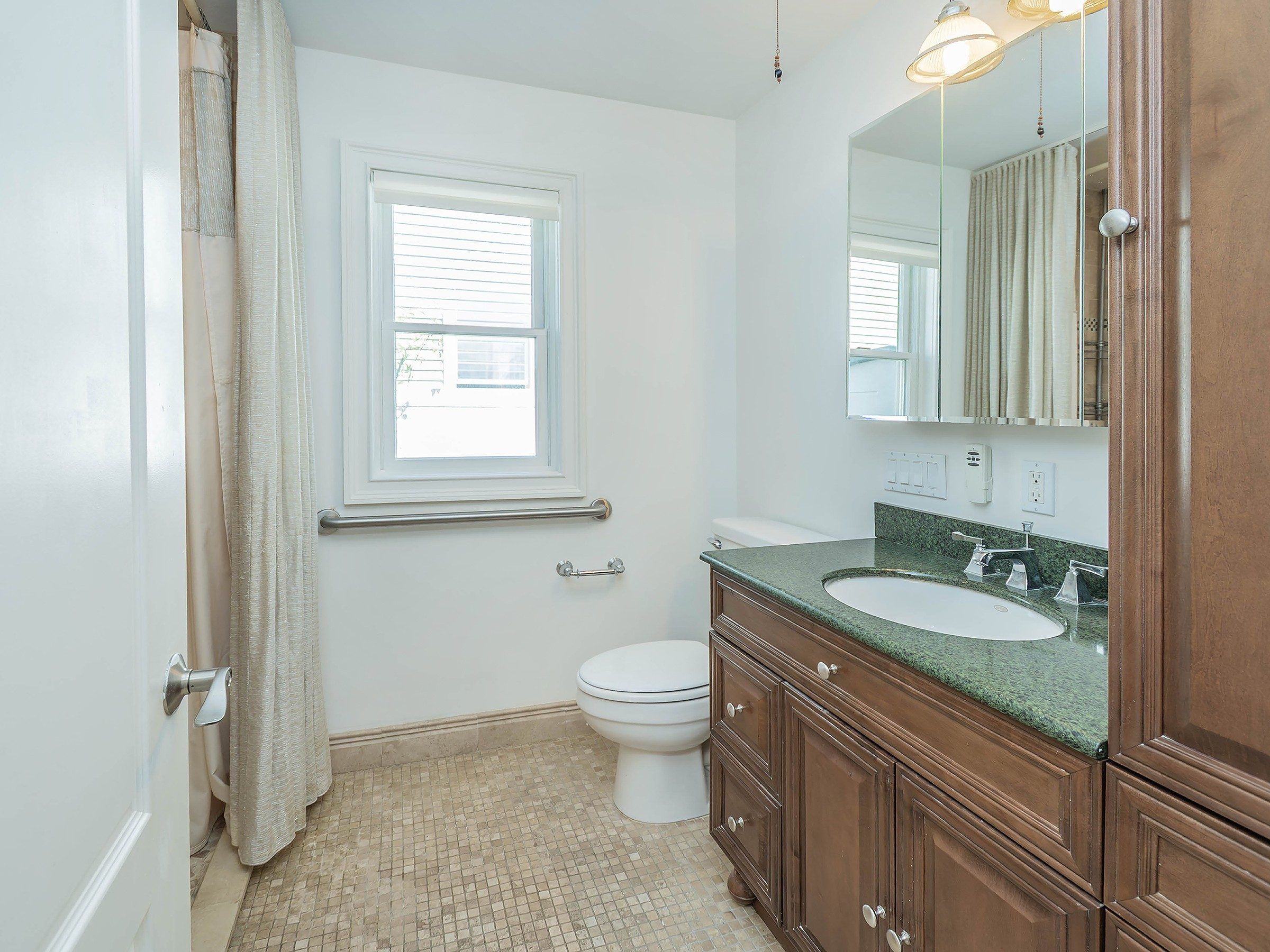 21 Marwood Road N