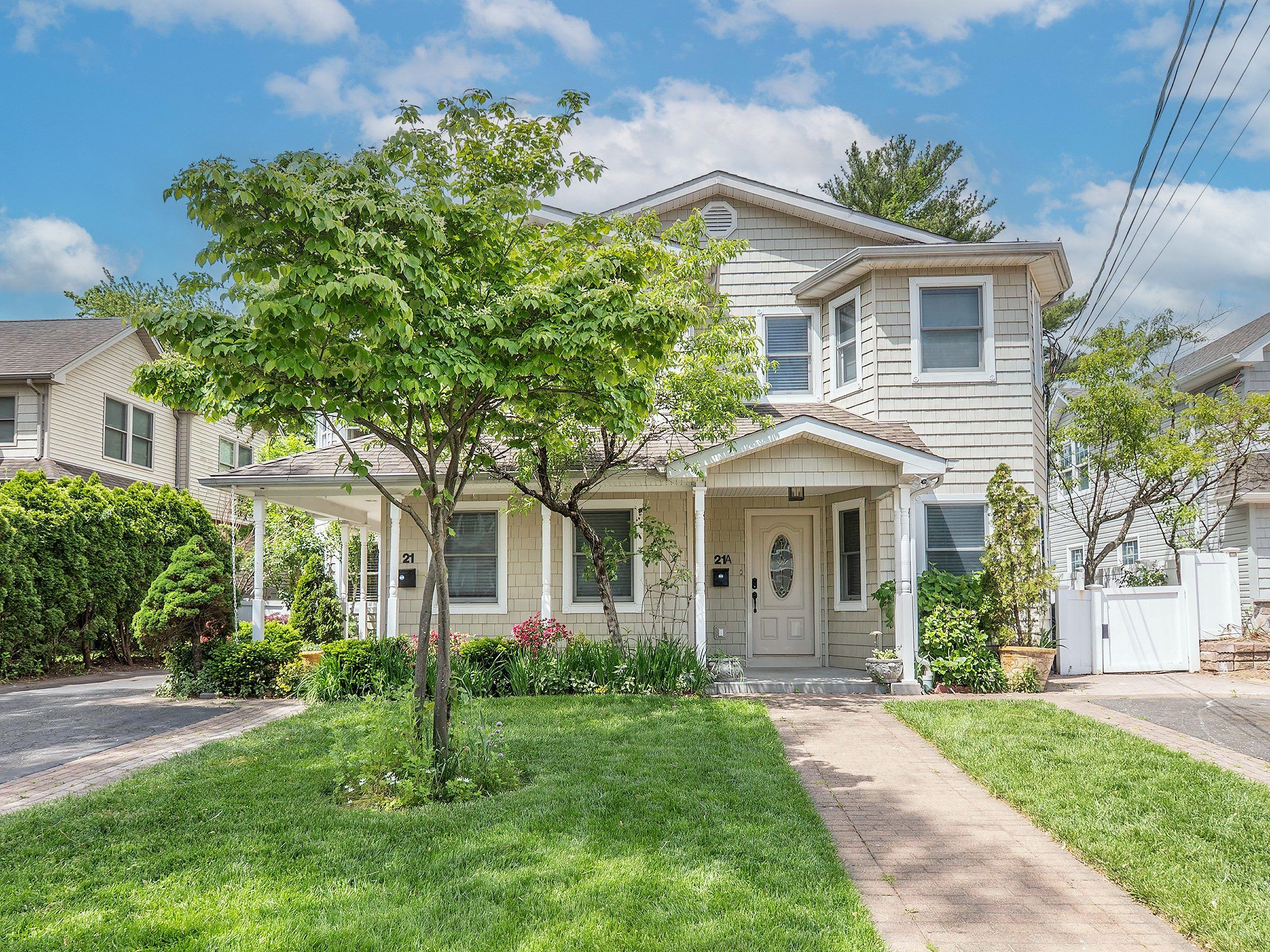 21 Marwood Road N
