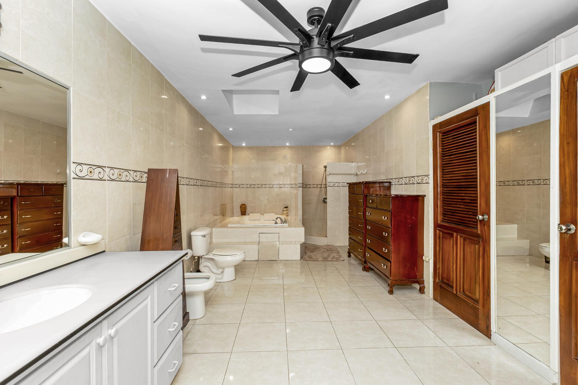 16-13 Norbrook Crescent Kingston 8