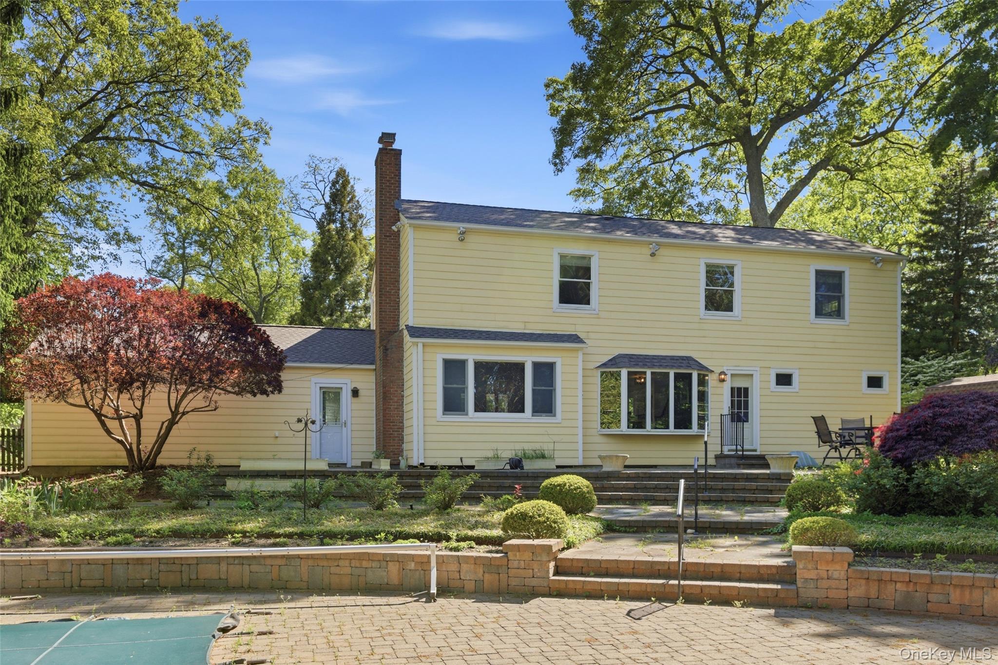 23 Woodhull Road