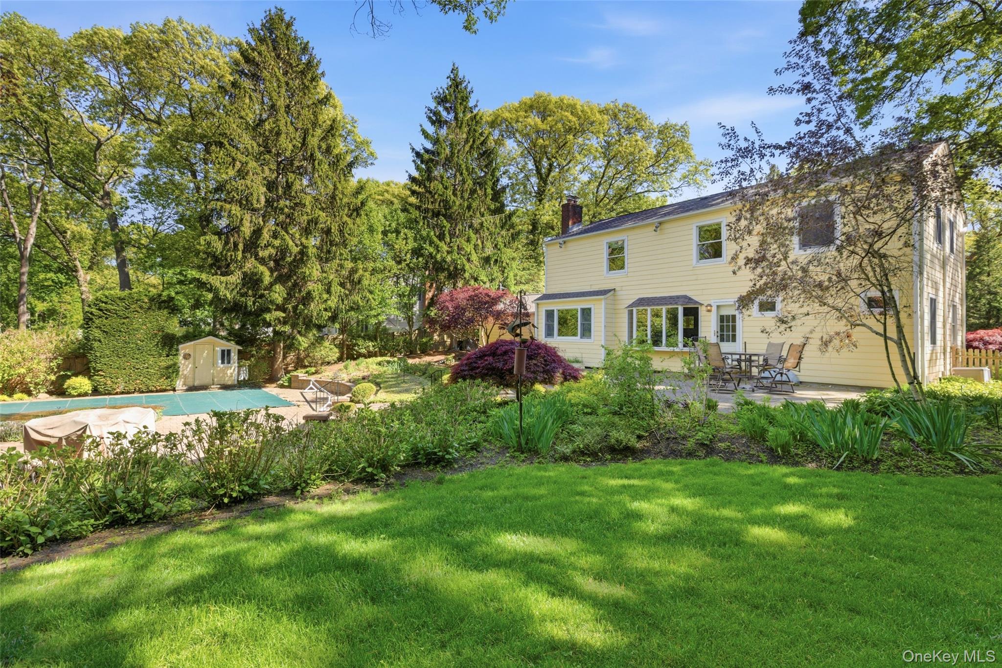 23 Woodhull Road
