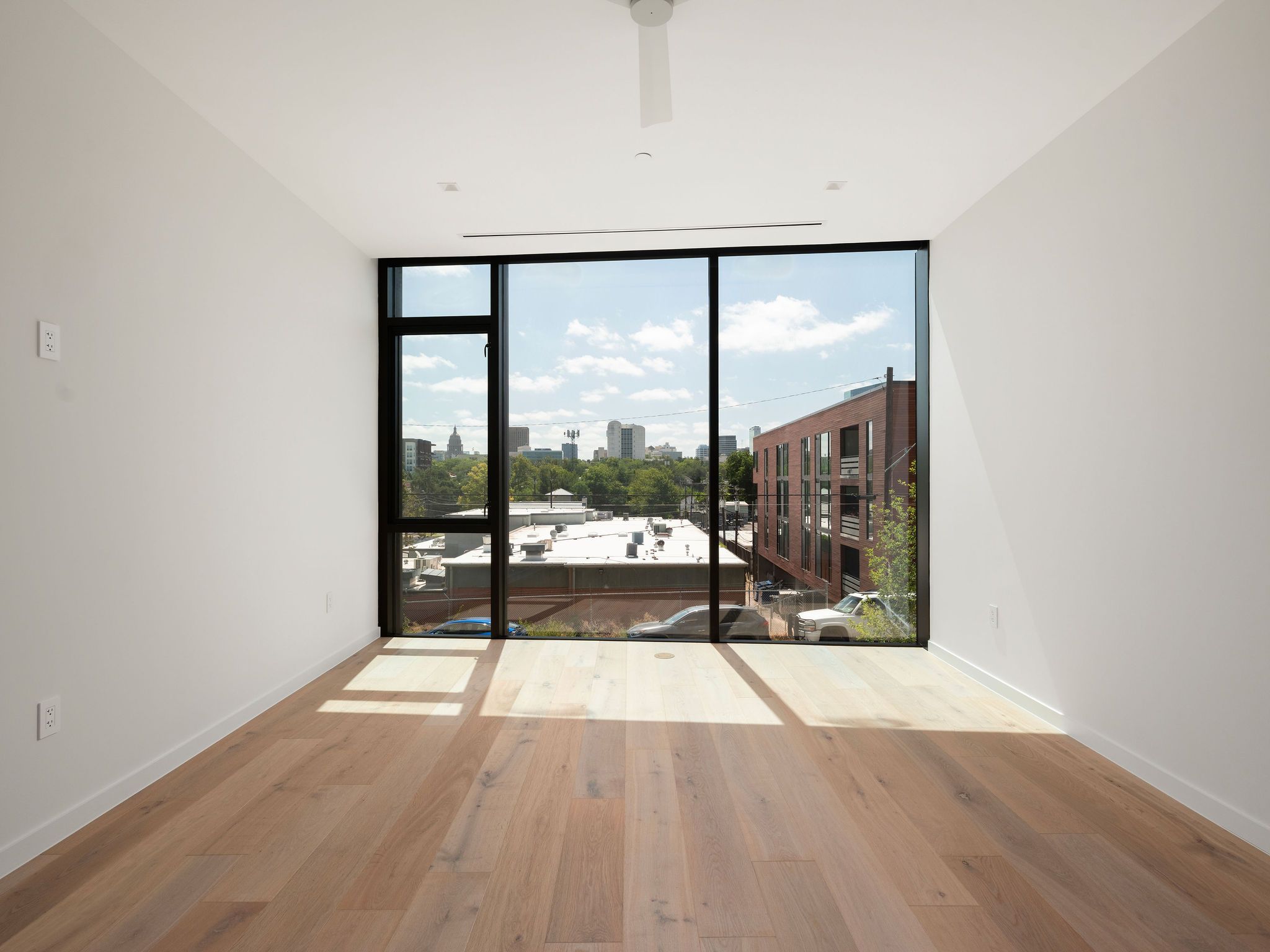 1006 Baylor Street 202