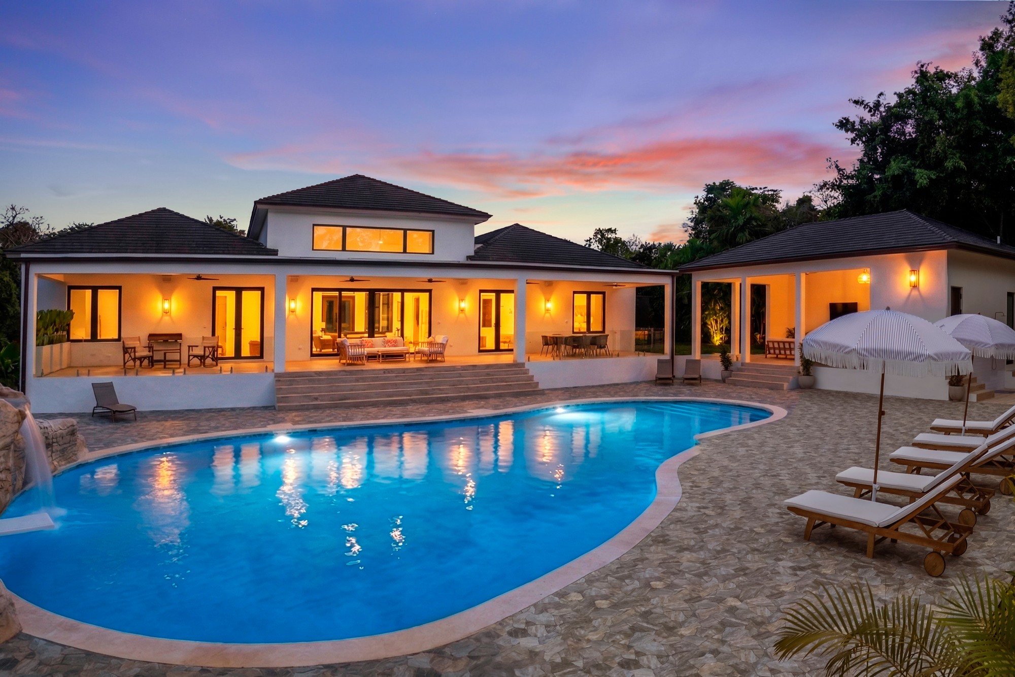 Bali Cinq Bougainvillea Drive