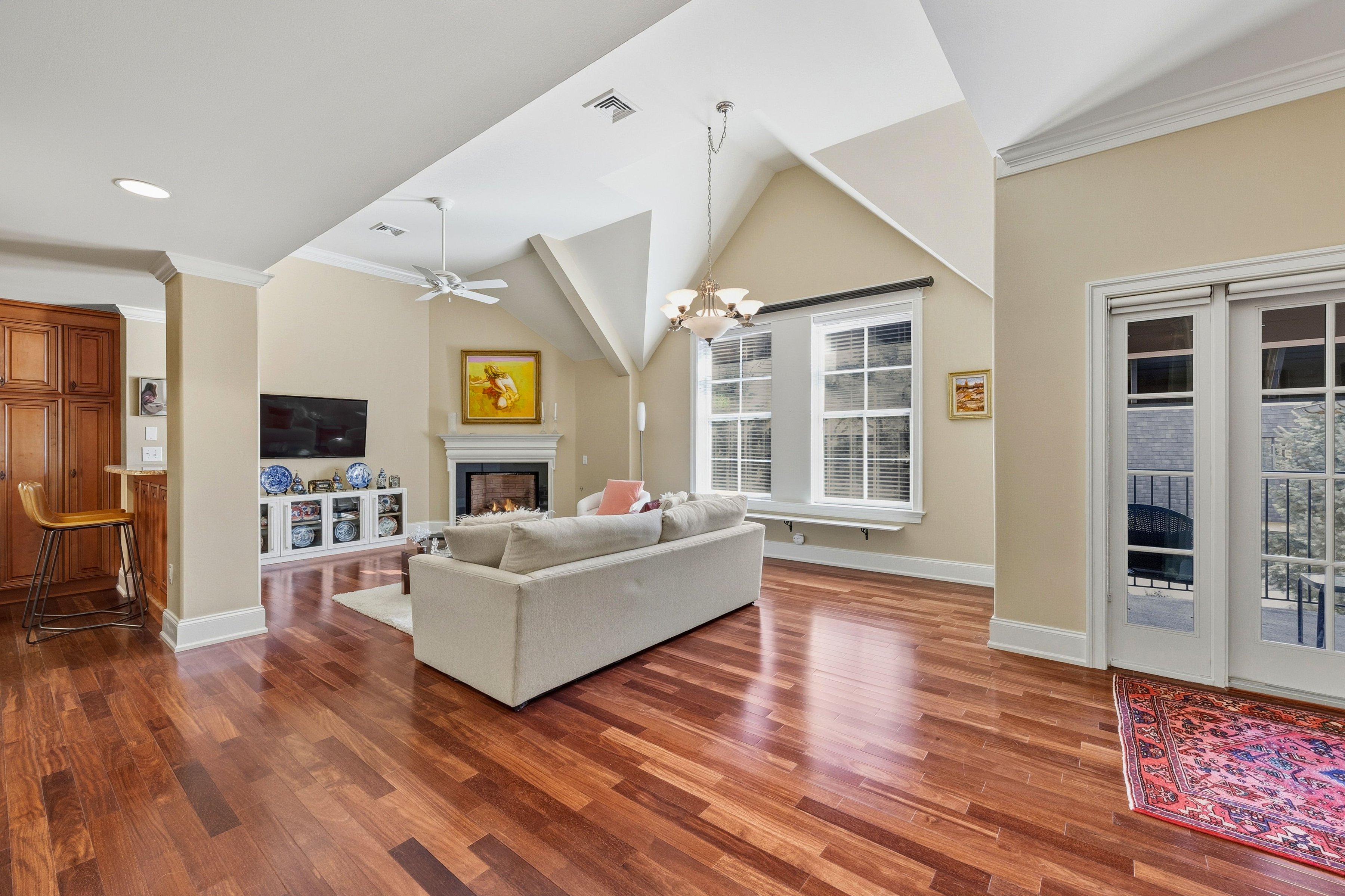 115 East Montgomery Avenue Unit 3B