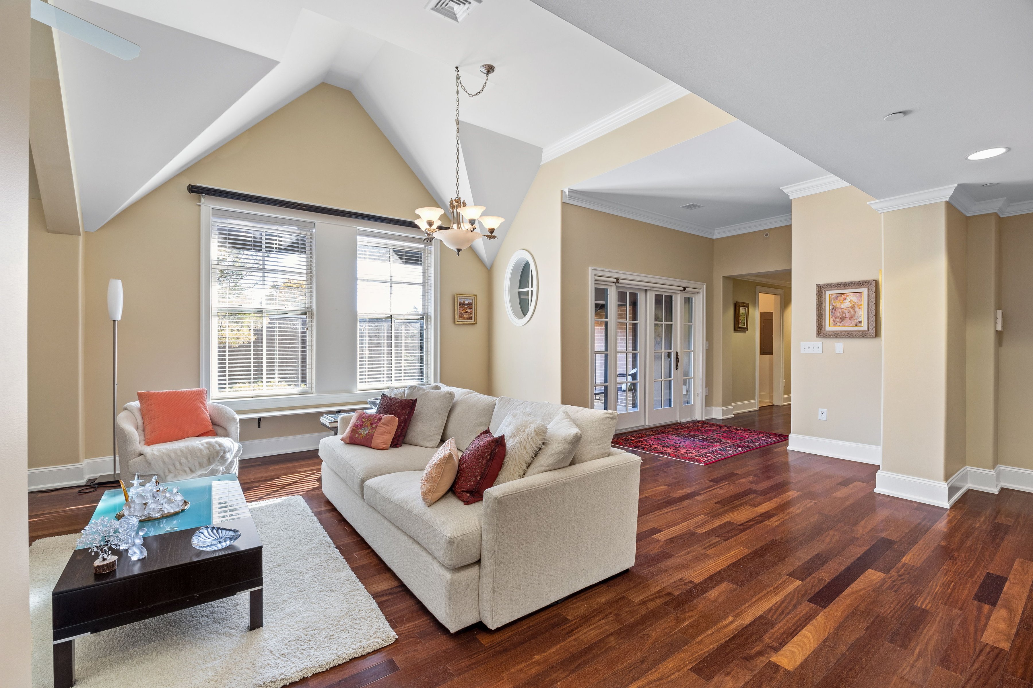 115 East Montgomery Avenue Unit 3B