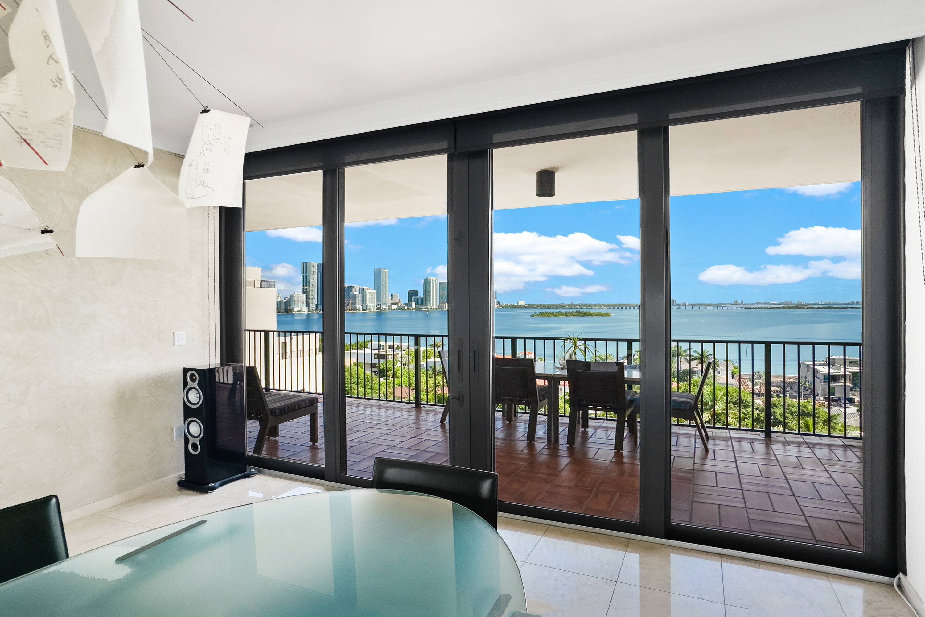 1000 Venetian Way 1103