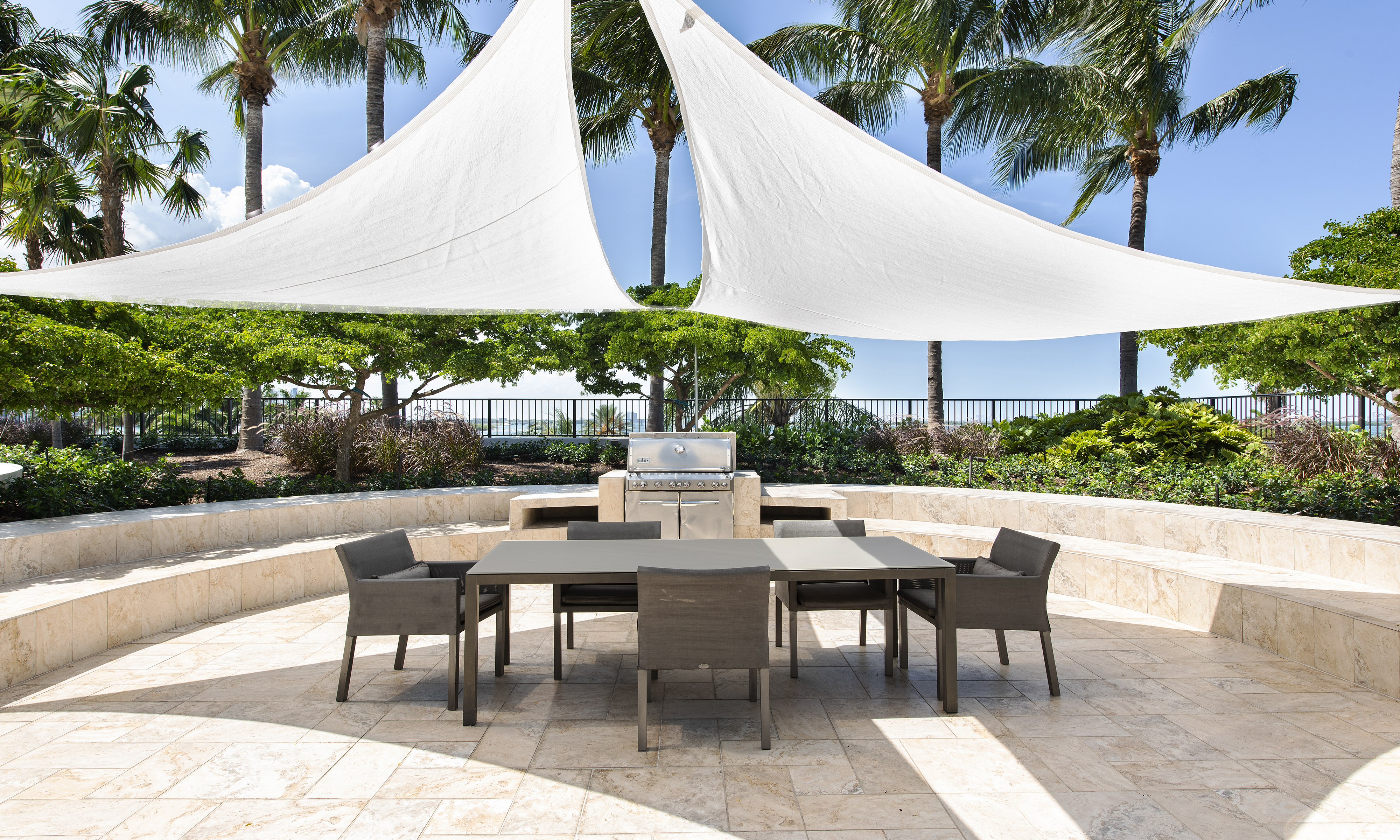 1000 Venetian Way 1103